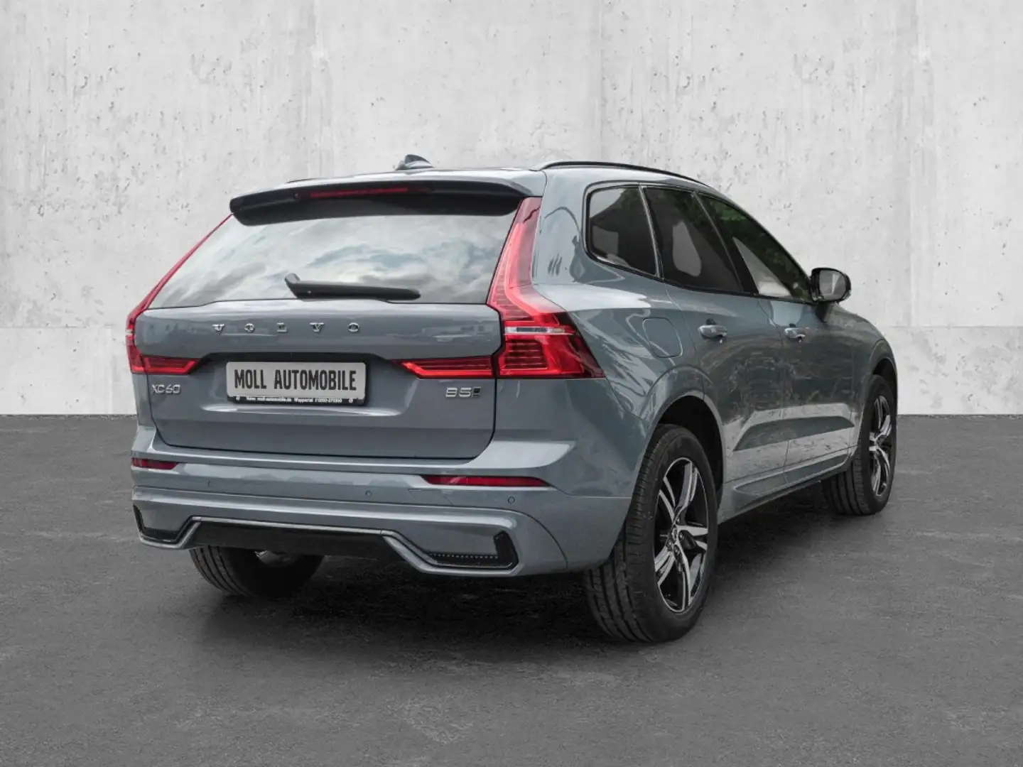 Volvo XC60 R-Design AWD B5 Diesel EU6d HUD AHK Navi Leder Dig Grau - 2