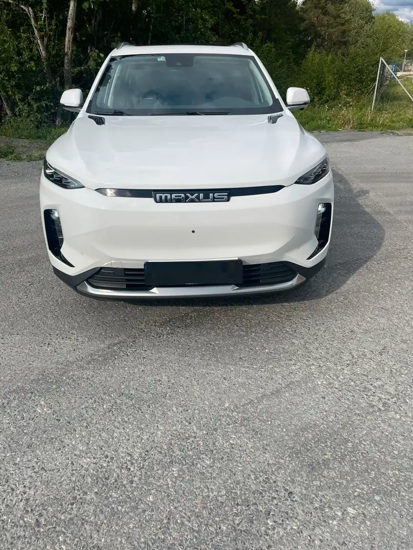 Maxus Euniq 6 70 kW Exclusive Weiß - 1