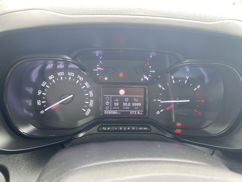 Citroen Berlingo MPV M PureTech 110 FEEL !!HAGELSCHADEN!! — photo 13