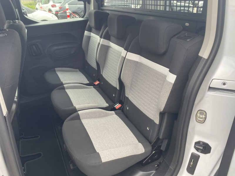 Citroen Berlingo MPV M PureTech 110 FEEL !!HAGELSCHADEN!! — photo 9