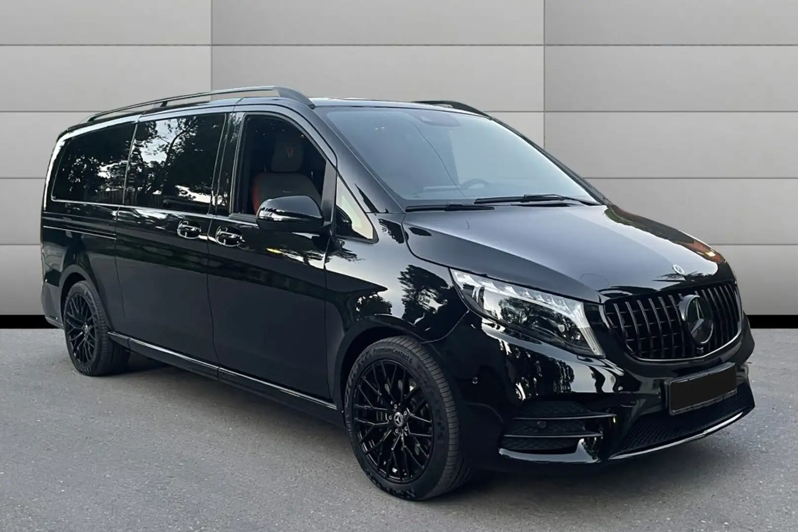 Mercedes-Benz V 300d Largo Exclusive Schwarz - 1
