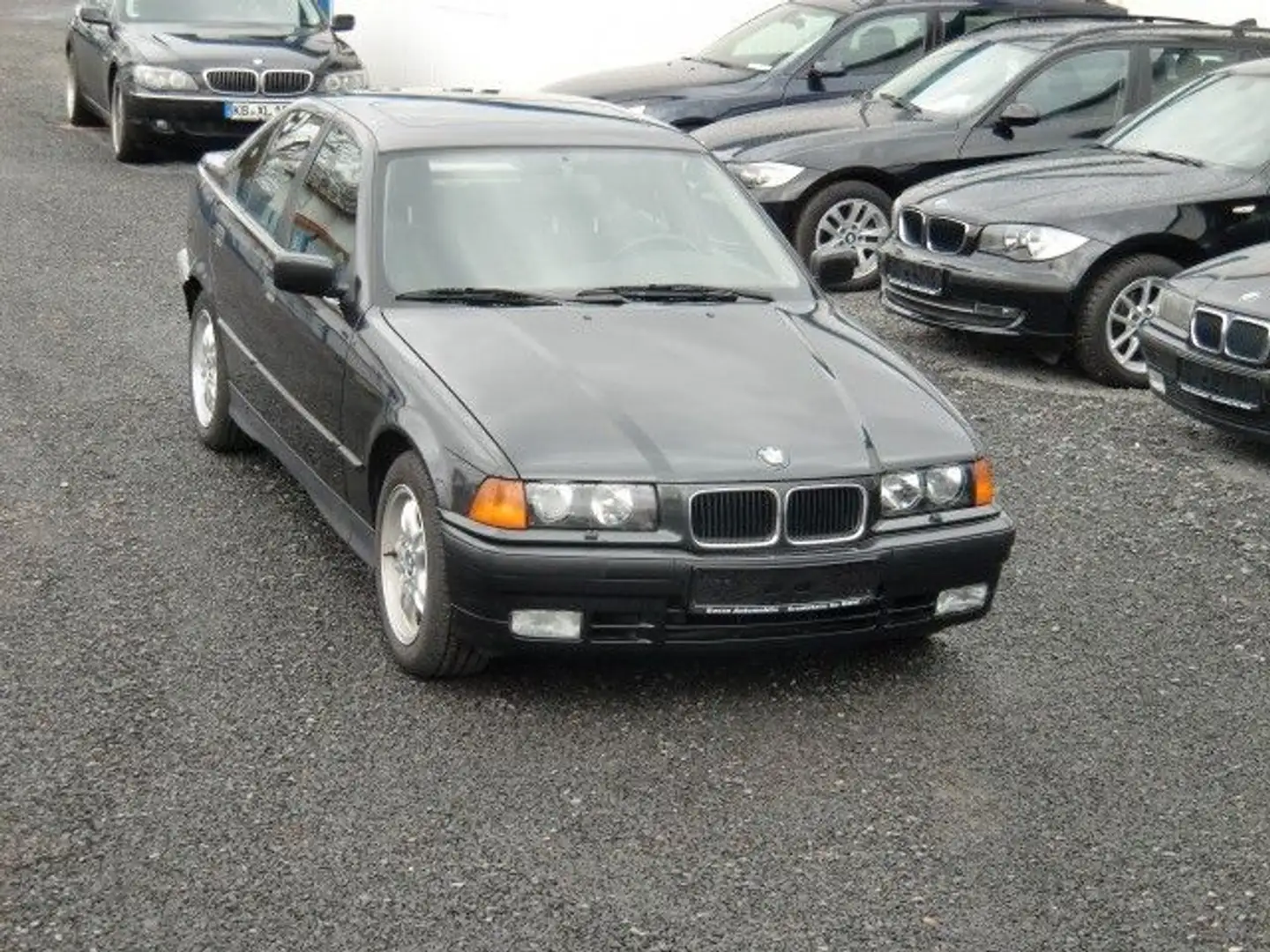 BMW 325 td, 30 Jahre Чорний - 1