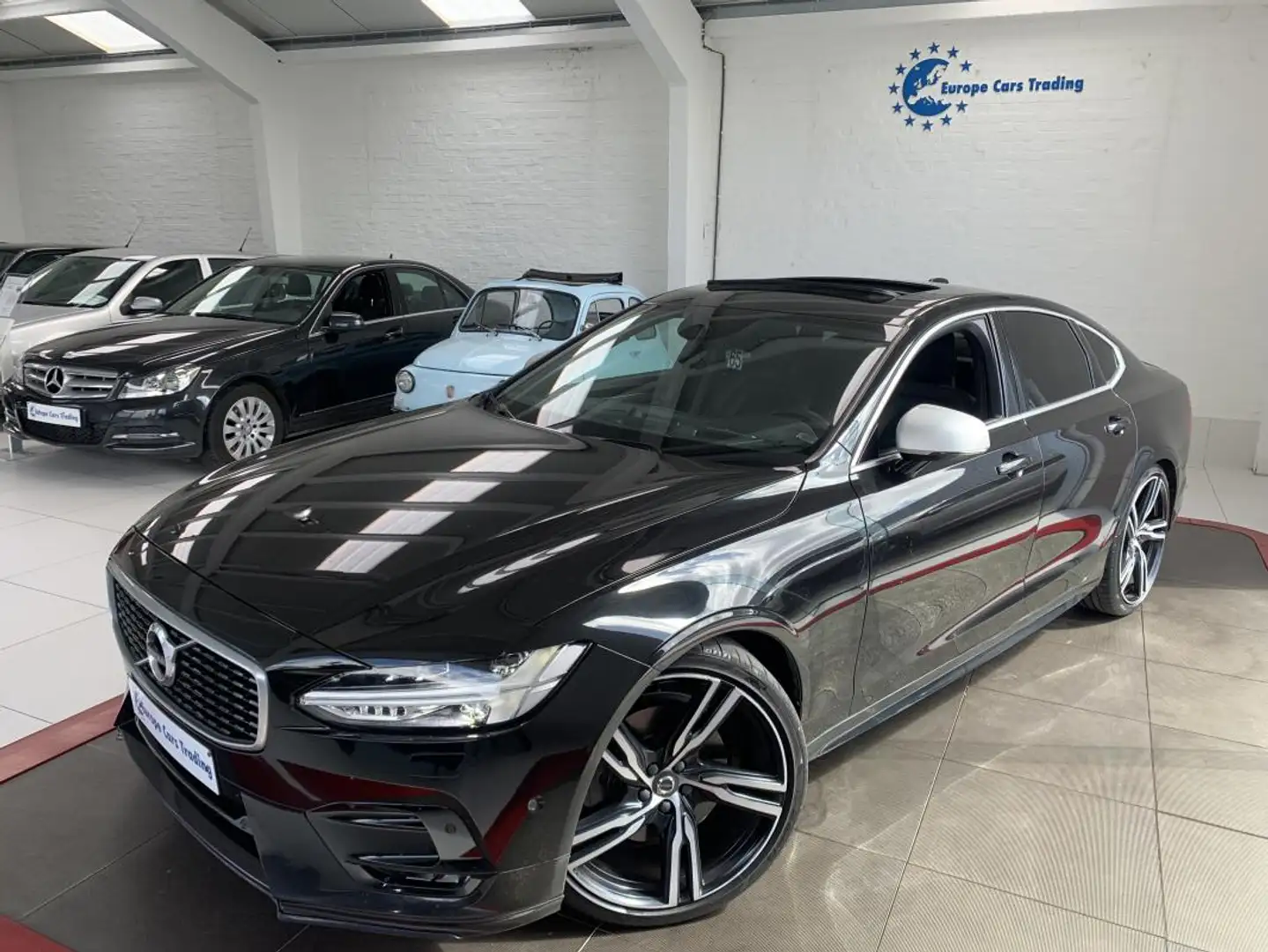 Volvo S90 R-Design 320ch T6 AWD Geartronic GPS CUIR T.O GAR 12M Zwart - 1