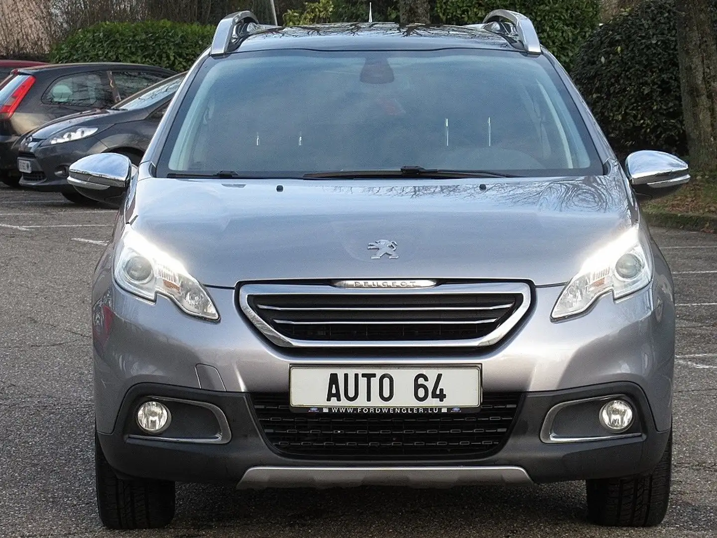 Peugeot 2008 2008 1.6 HDi 92CV BVM5 Allure 1ère Main Gris - 2