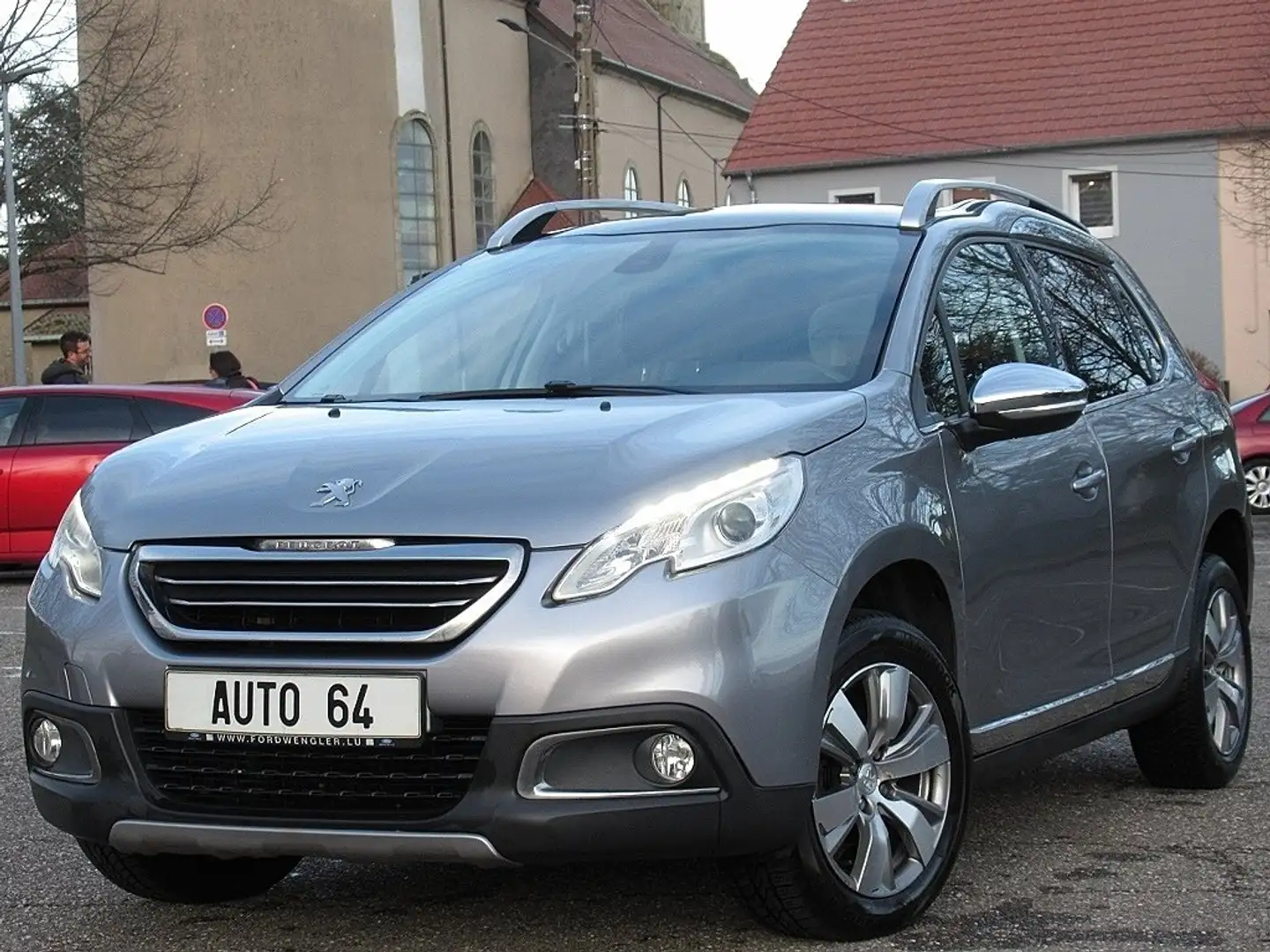 Peugeot 2008 2008 1.6 HDi 92CV BVM5 Allure 1ère Main Gris - 1