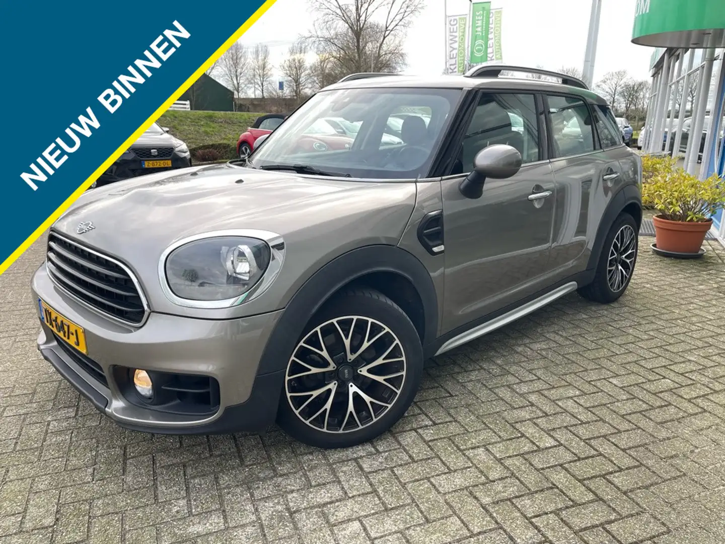 MINI Cooper Countryman Mini 1.5 Bns Ed, Nav, Pdc, Dakrail Grau - 1