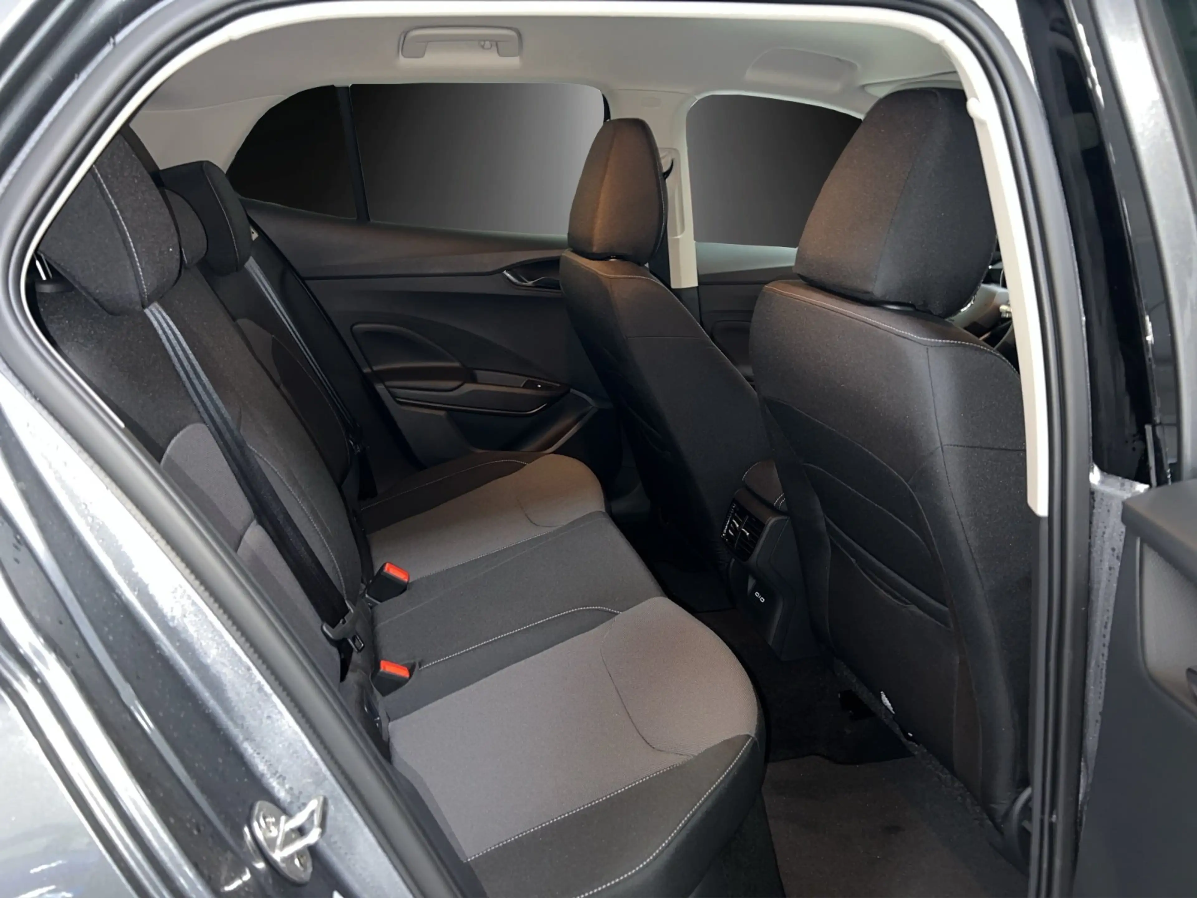 Skoda Fabia Drive 1,0 TSI 85 kW DSG MATRIX+ACC+RFK+PDC — photo 11