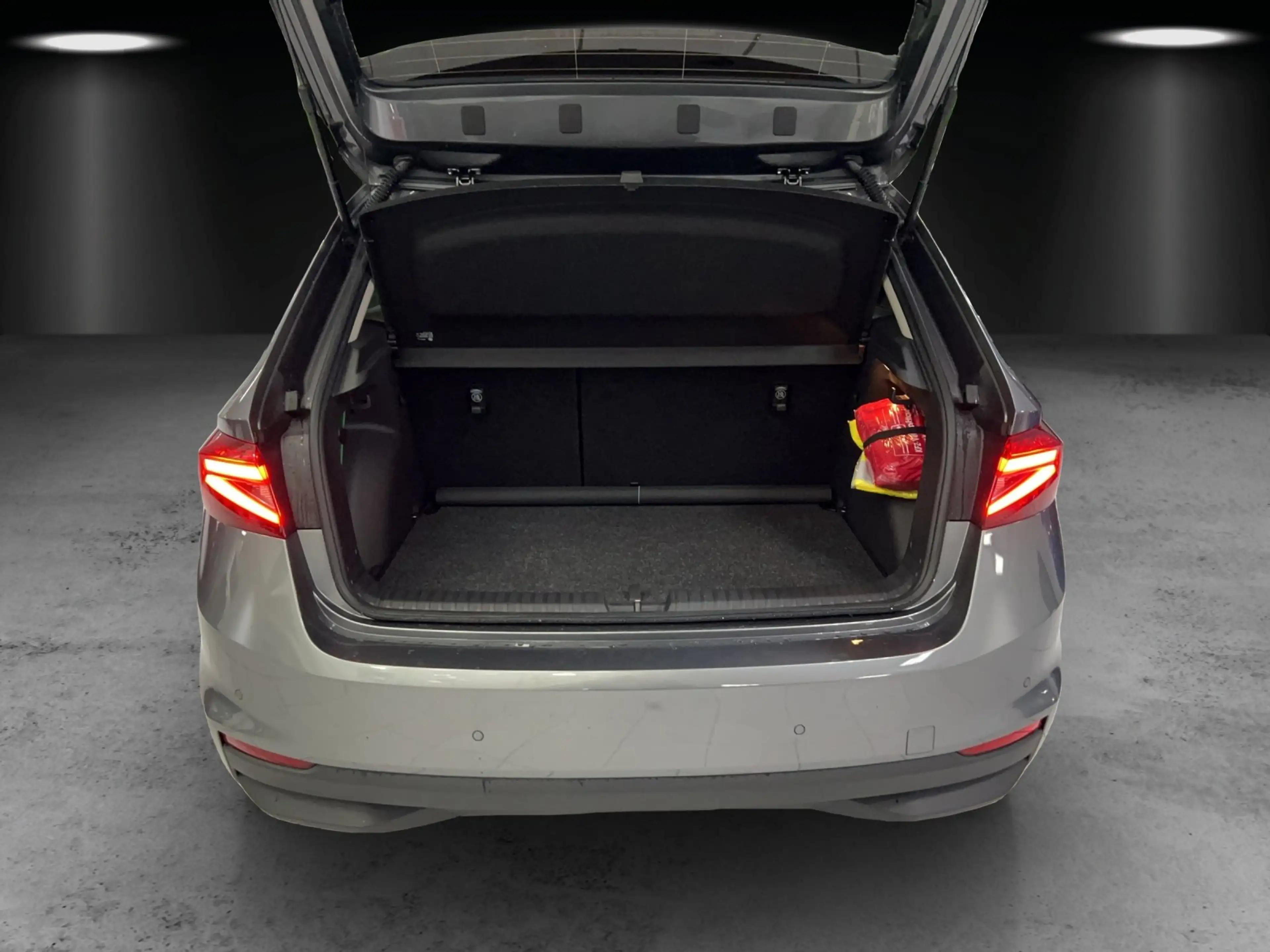 Skoda Fabia Drive 1,0 TSI 85 kW DSG MATRIX+ACC+RFK+PDC — photo 12
