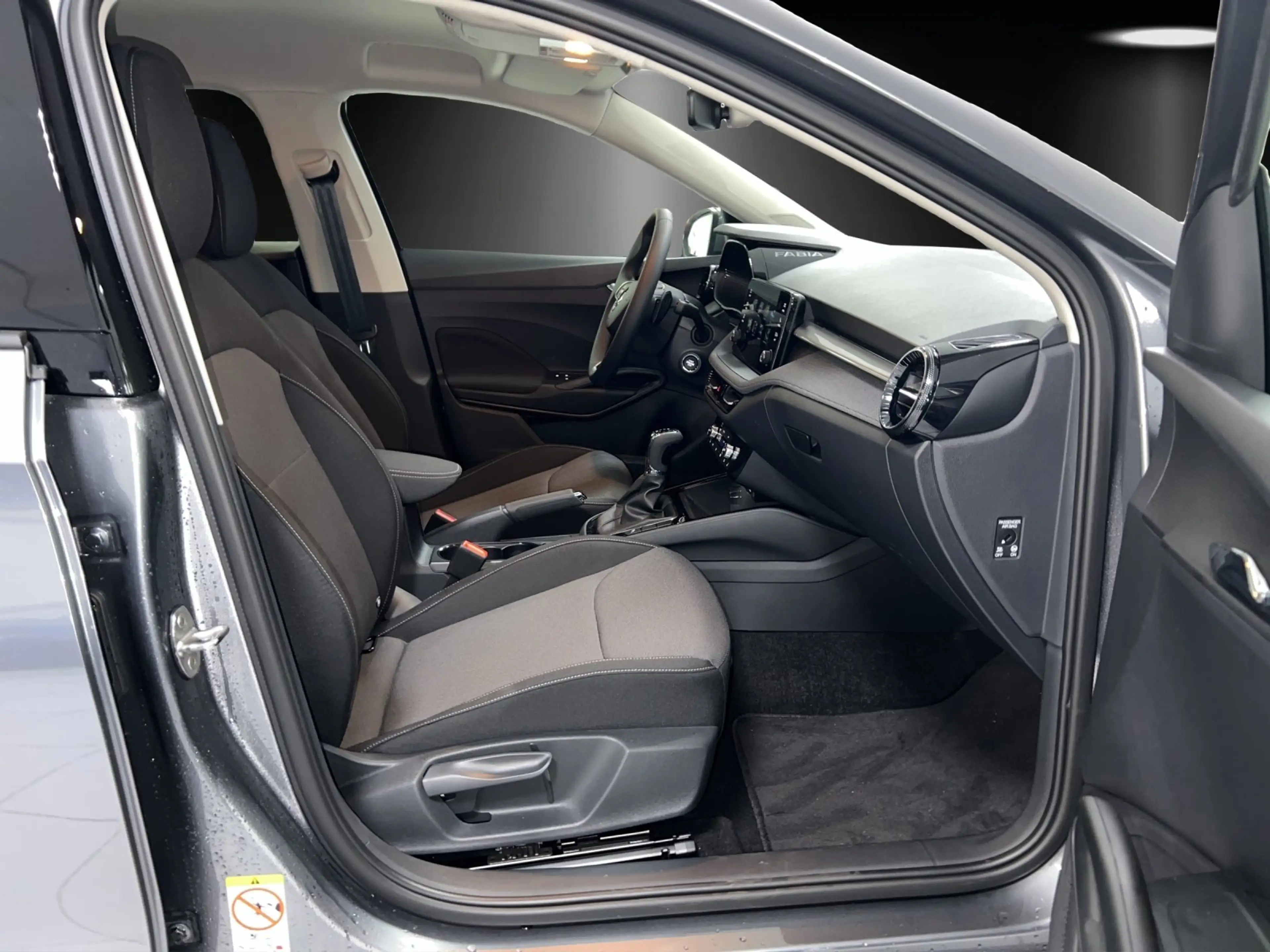 Skoda Fabia Drive 1,0 TSI 85 kW DSG MATRIX+ACC+RFK+PDC — photo 10