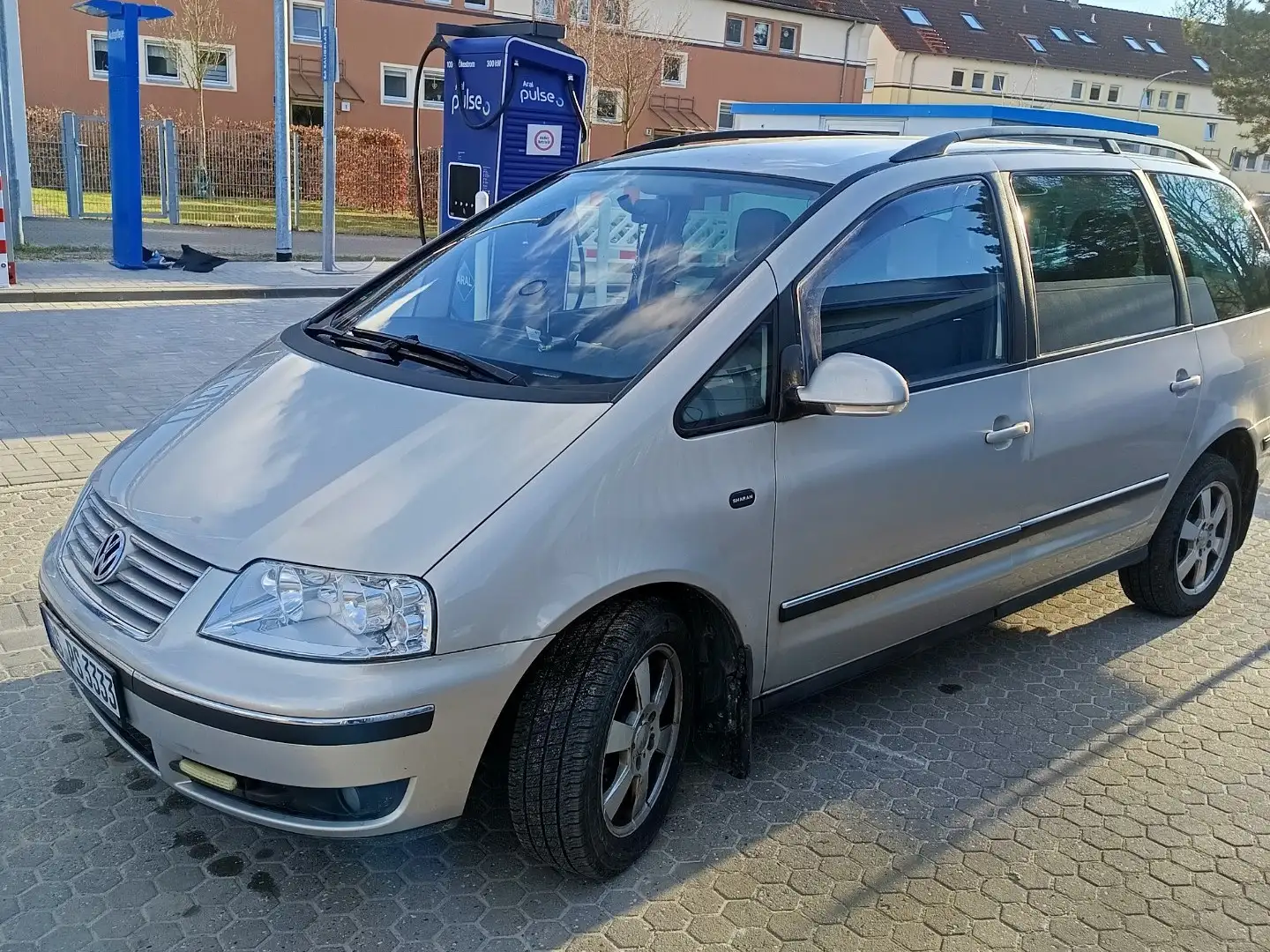 Volkswagen Sharan 2.0 TDI DPF BlueMotion - 1