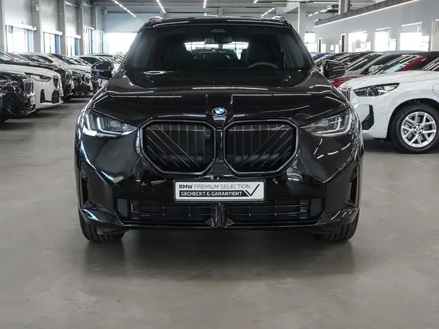 BMW X3 view 3