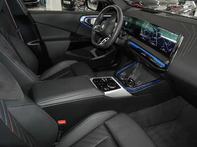BMW X3 view 9