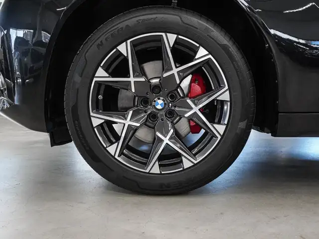 BMW X3 view 7