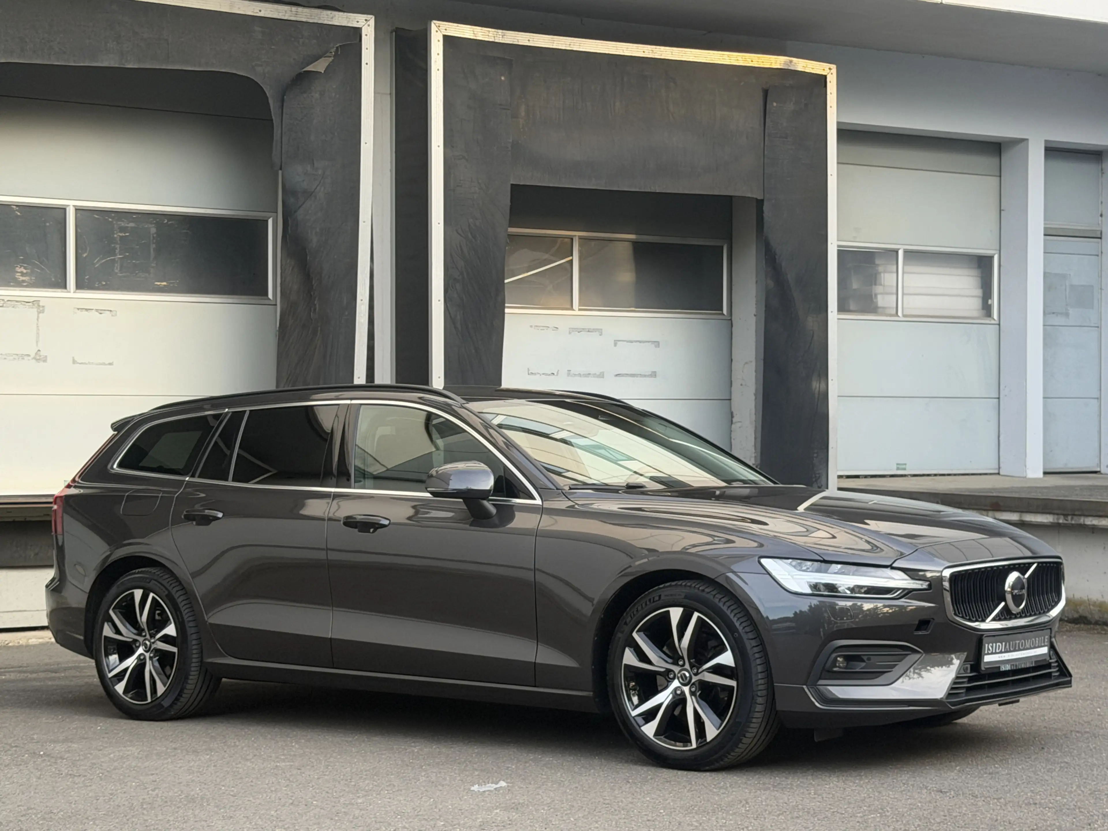 Volvo V60 Core LED ACC Virtual-Cockpit Rü-Kamera Navi — photo 8