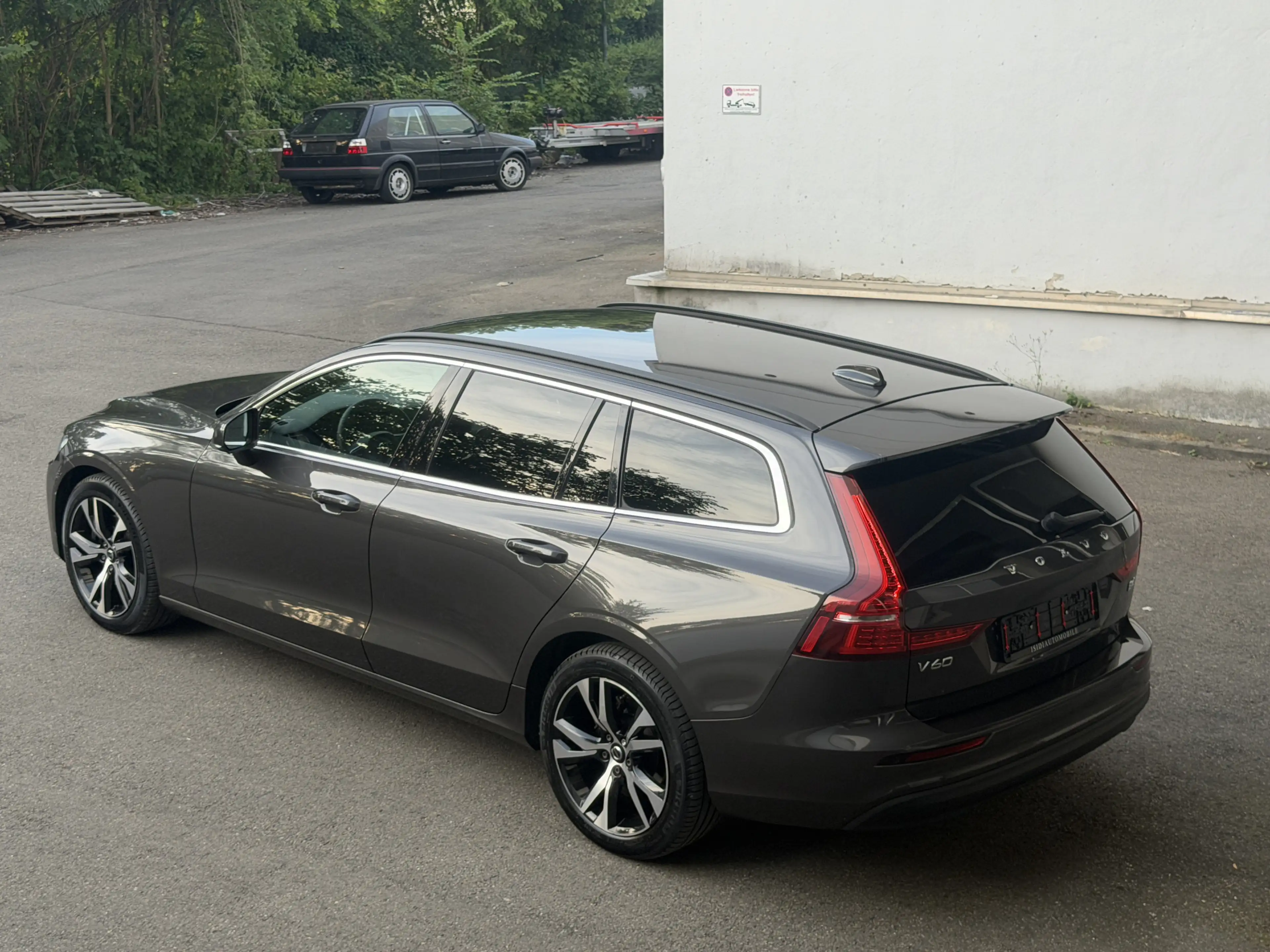 Volvo V60 Core LED ACC Virtual-Cockpit Rü-Kamera Navi — photo 4
