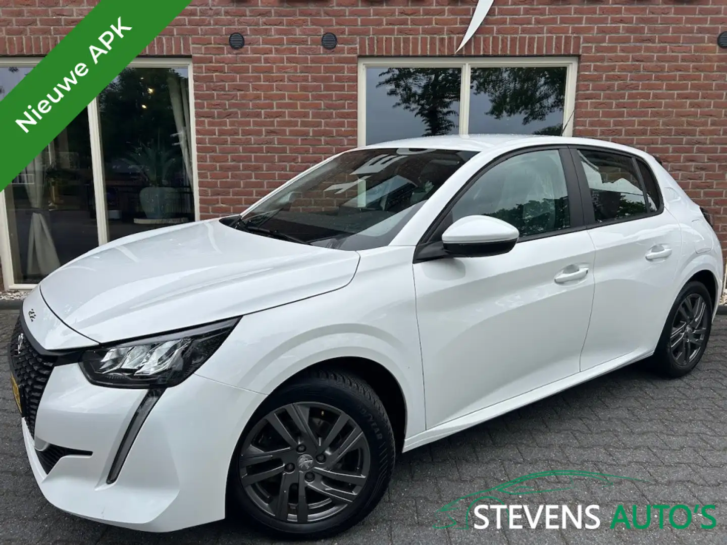 Peugeot 208 1.2 PT 101 PK Active Pack NIEUWE APK / PDC / CARPL Wit - 1