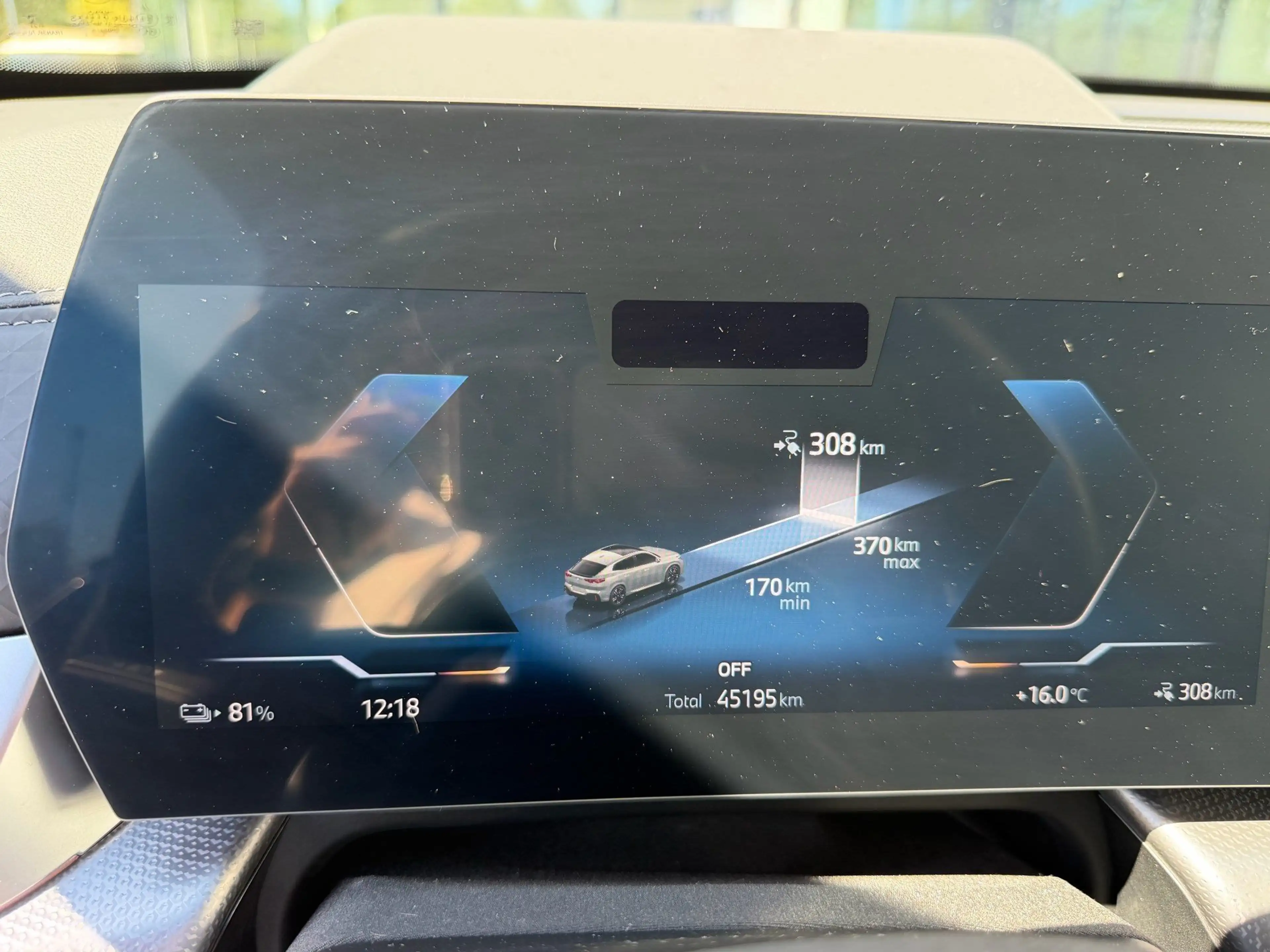 BMW iX2 eDrive20 M SPORT+HUD+AHK+LM20+KAMERA+HK SOUND+LED — photo 13