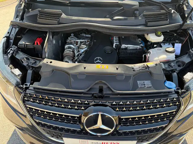 Mercedes-Benz V 250 V 250 d 4MATIC AVANTGARDE lang Ansicht 4