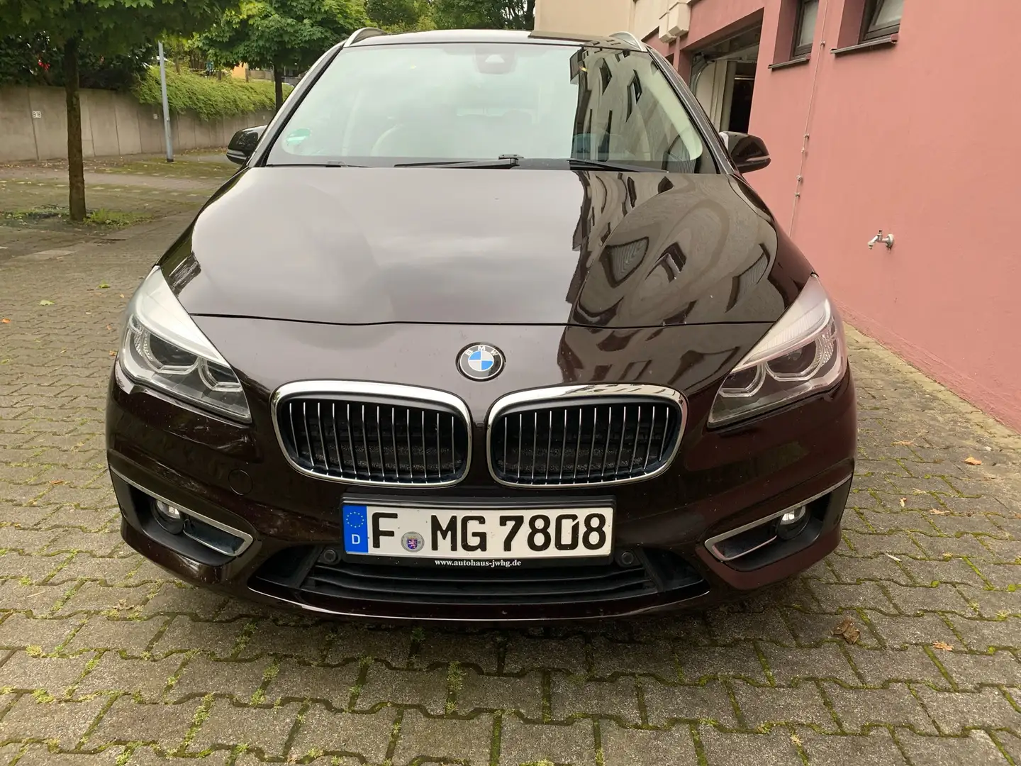 BMW 220 220d Active Tourer Luxury Auto Pano Head-up AHK - 1