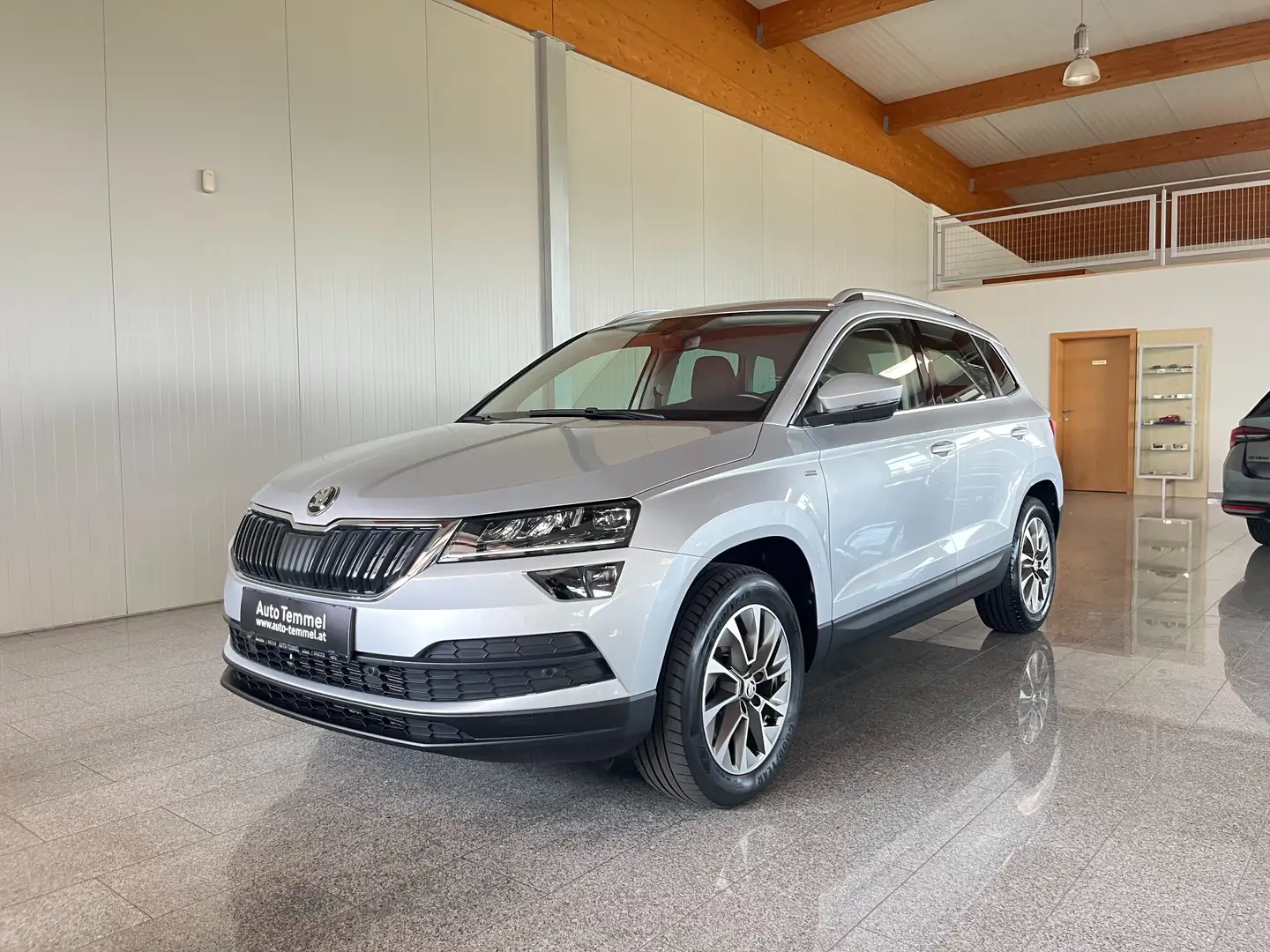 Skoda Karoq Clever 4x4 Grau - 2