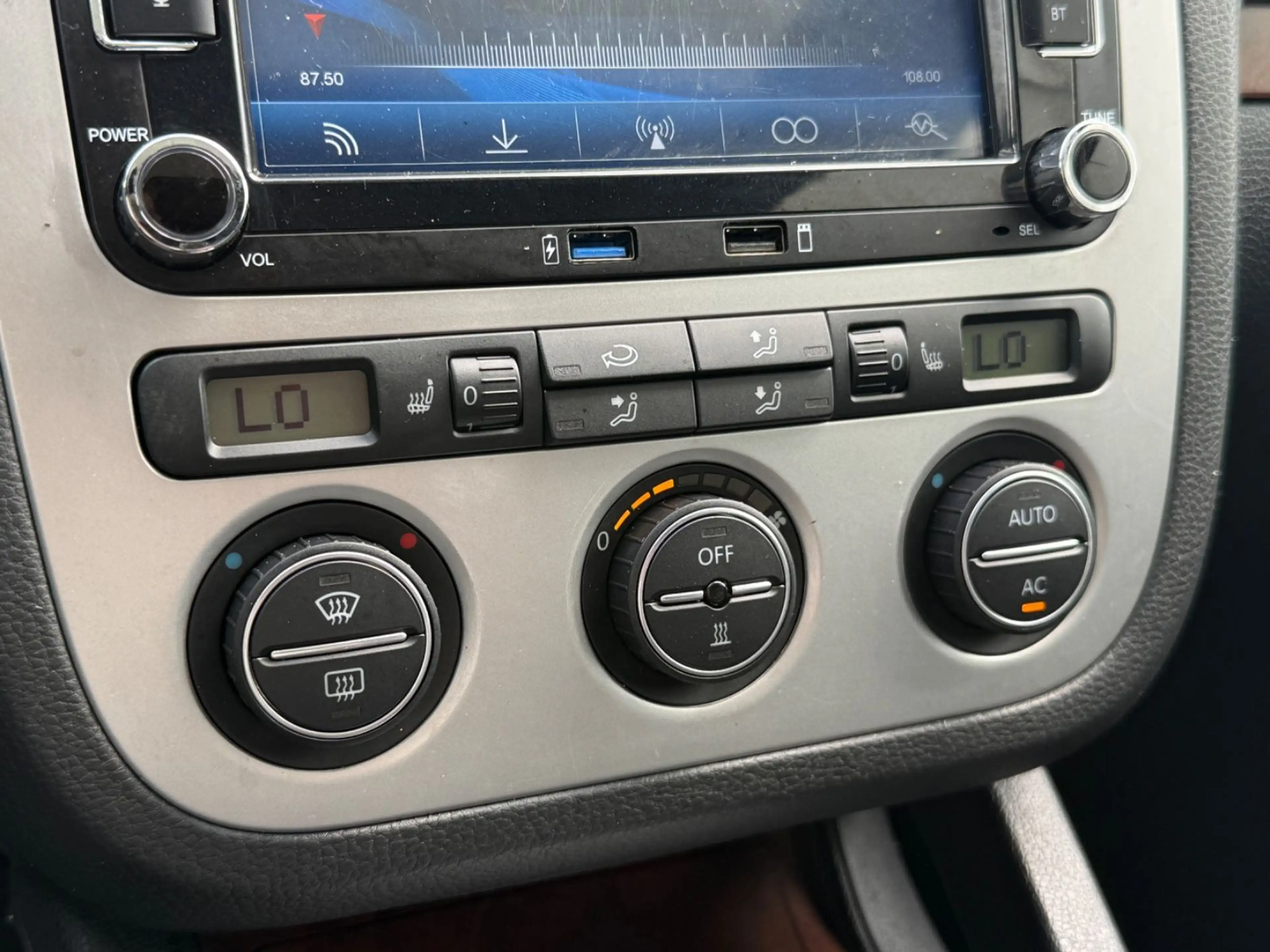 Volkswagen Eos 2.0 TDI Automatik Standhz./Leder/Pano/Xenon — photo 11