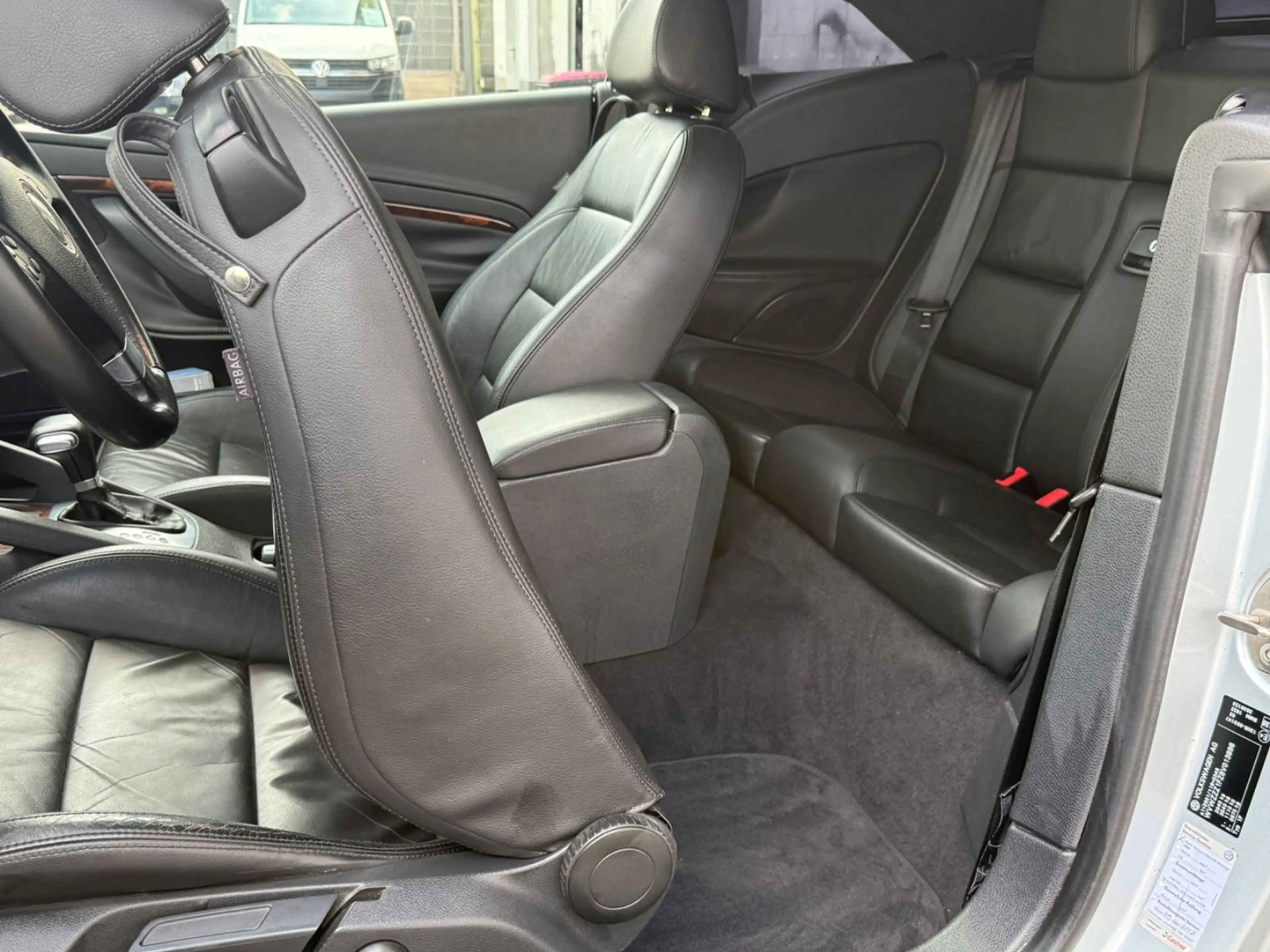 Volkswagen Eos 2.0 TDI Automatik Standhz./Leder/Pano/Xenon — photo 9