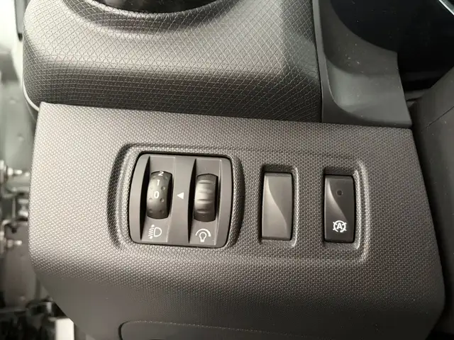 Renault Clio view 7