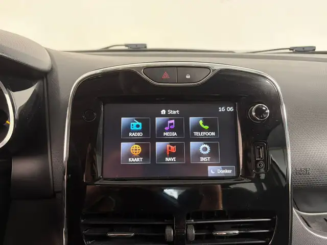 Renault Clio view 17