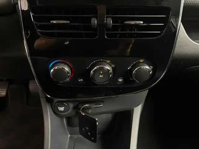 Renault Clio view 13
