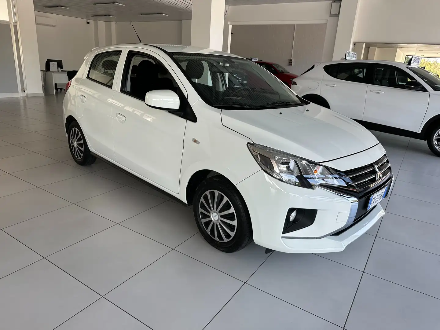 Mitsubishi Space Star 1.2 INVITE 71 CV OK NEOPATENTATI APPLE-ANDROID !! Bianco - 1