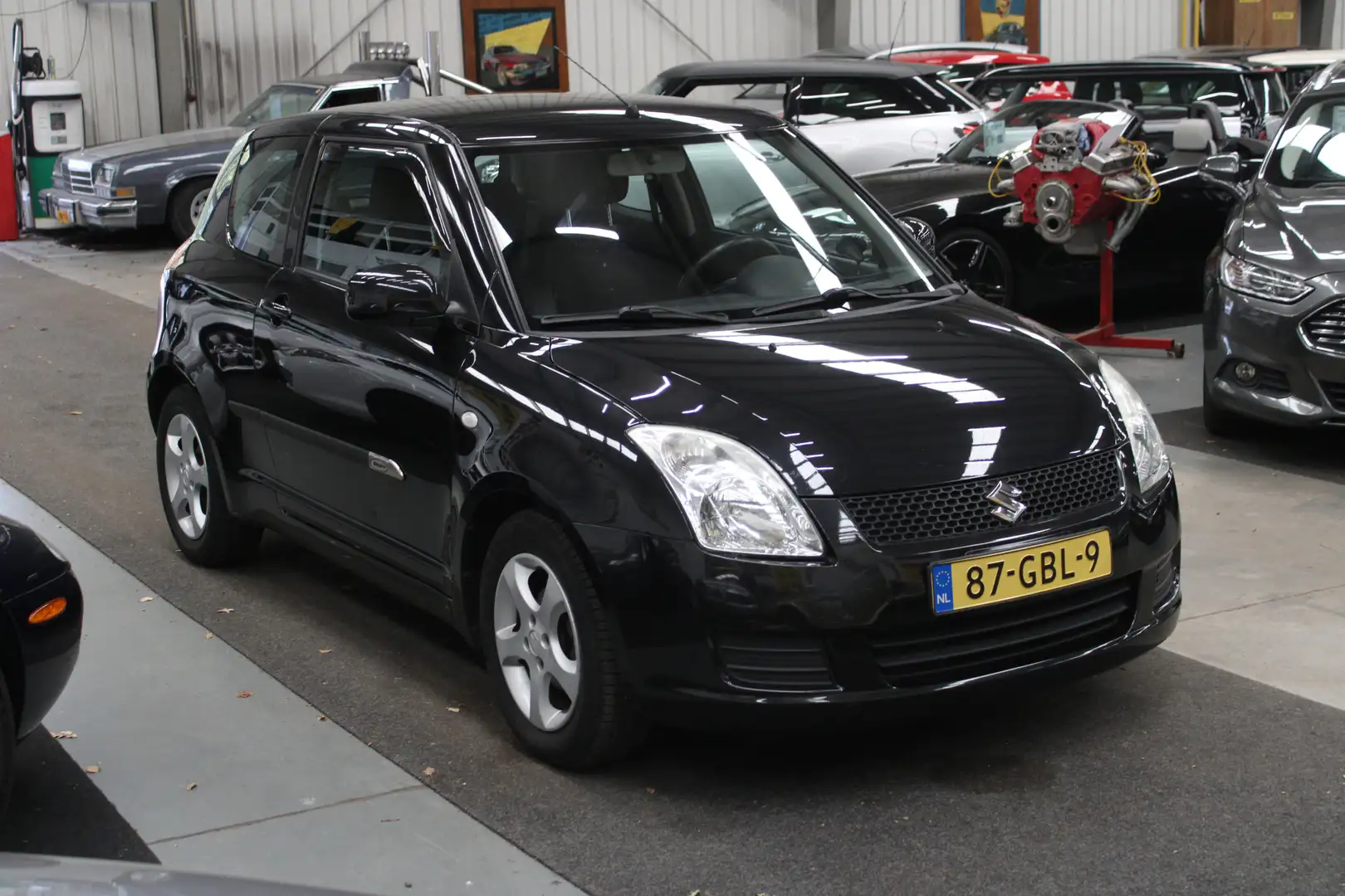 Suzuki Swift 1.5 Comfort Automaat Airco, Stuurbekrachtiging Zwart - 2