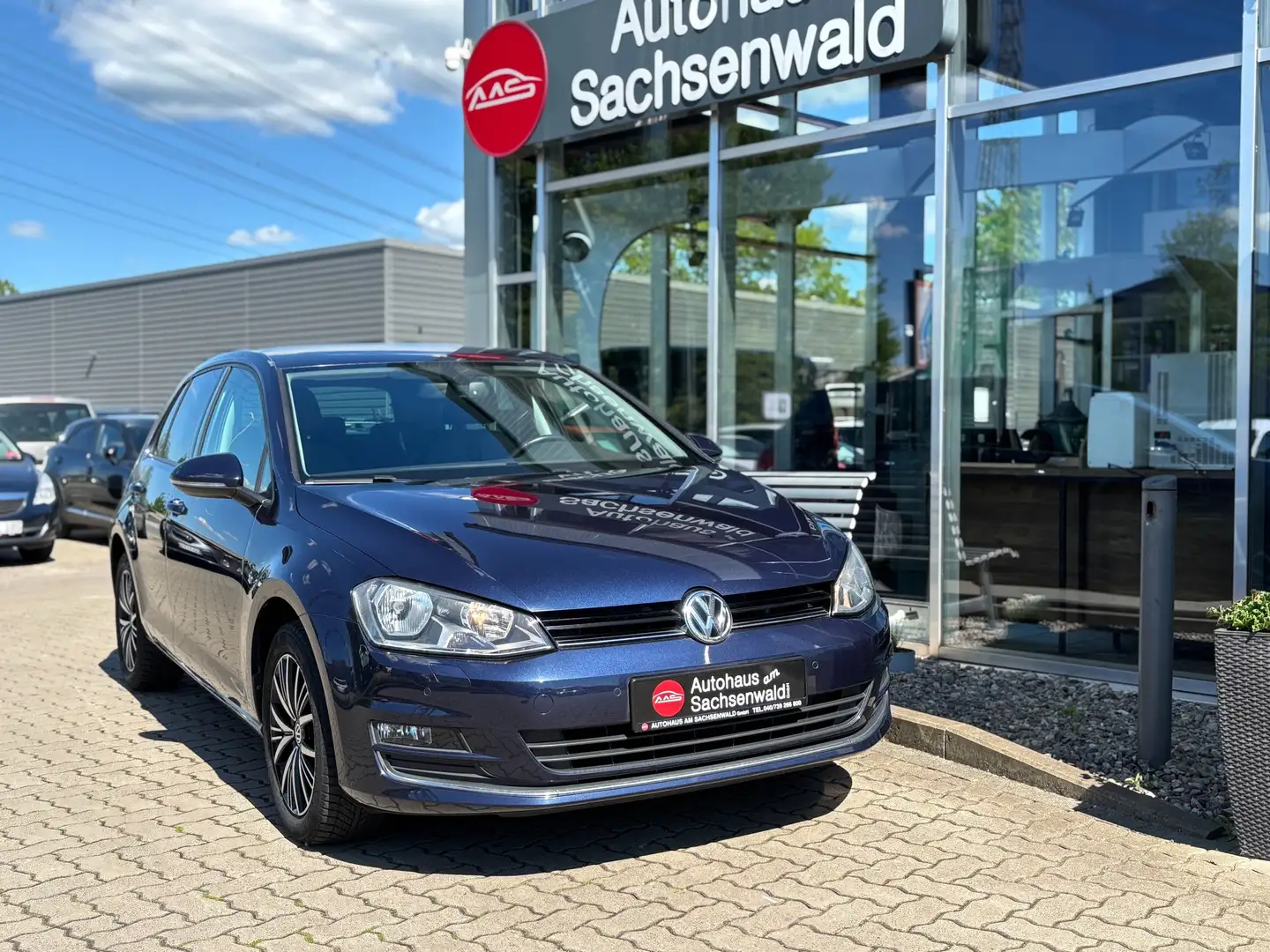 Volkswagen Golf VII Lim. 1.2 TSI BMT Allstar Blau - 1