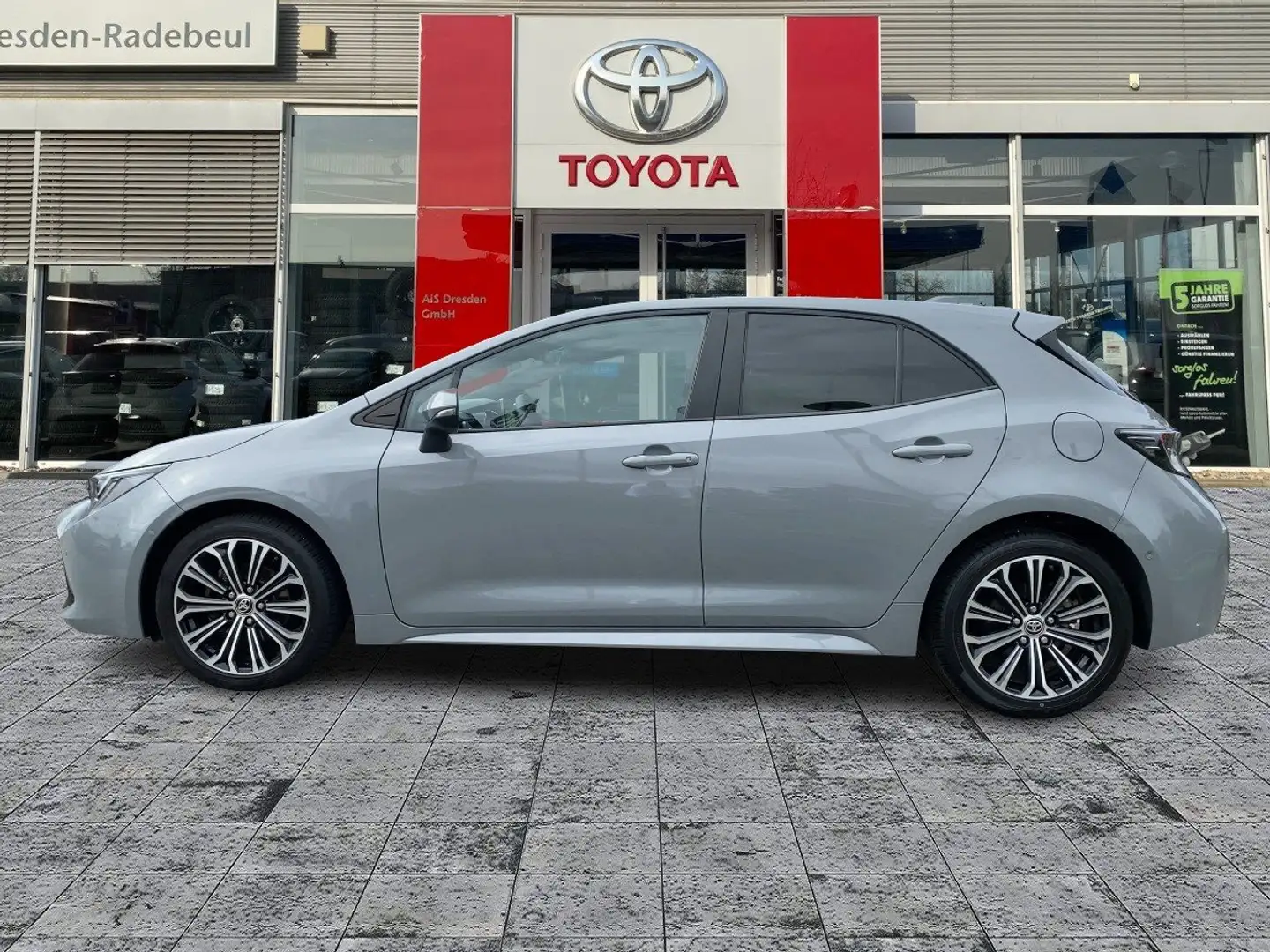 Toyota Corolla 1.2T Team D ACC+LED+SHZ+2xKlima+Kam.+LM Grau - 2