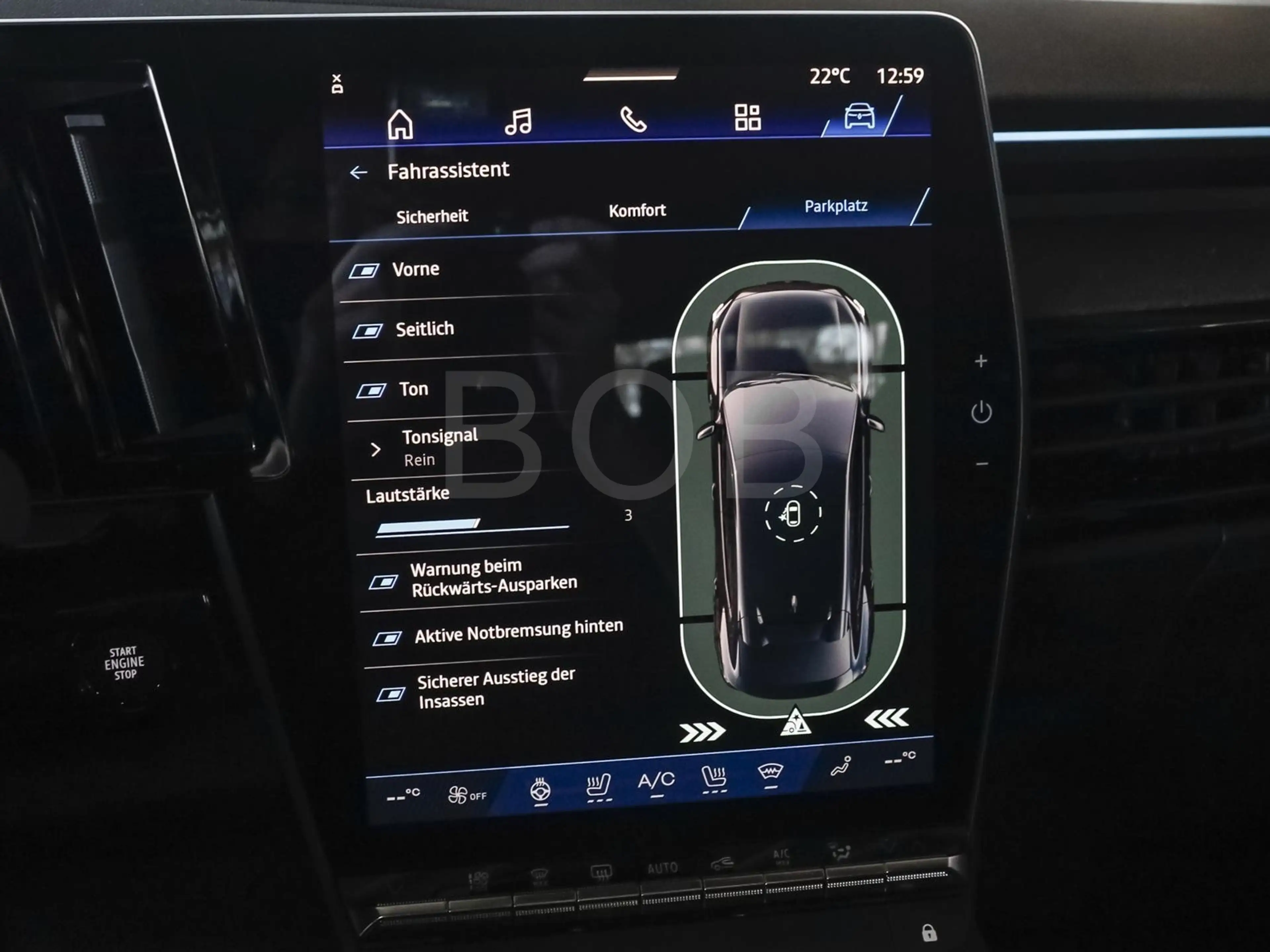 Renault Rafale Atelier Alpine Plug-in Hybrid 300 4x4 — photo 15