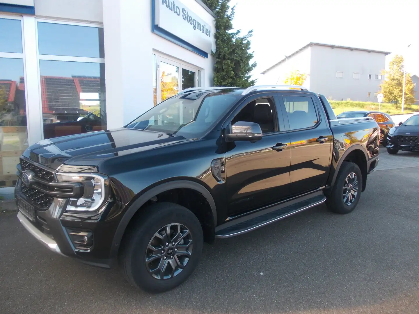 Ford Ranger Wildtrak e-4WD Doppelkabine Noir - 1