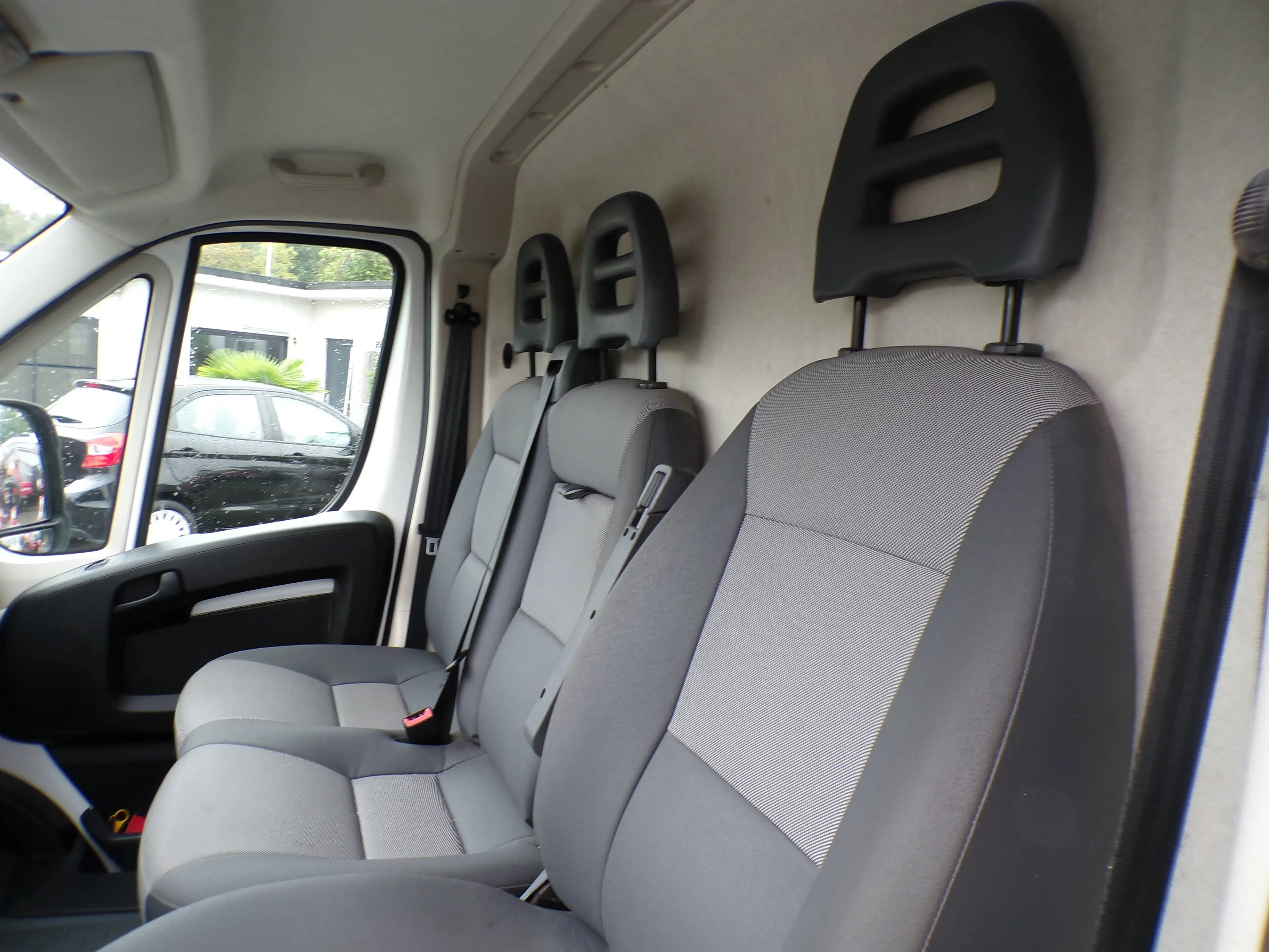 Peugeot Boxer 2.2 BlueHDi L1H2 Airco/Media/Camera/Garantie/64.000km — photo 7