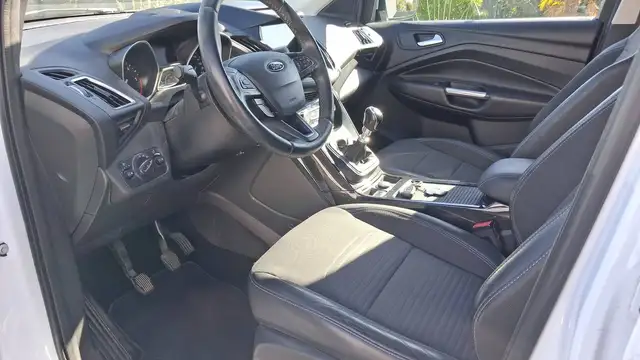 Ford Kuga view 8
