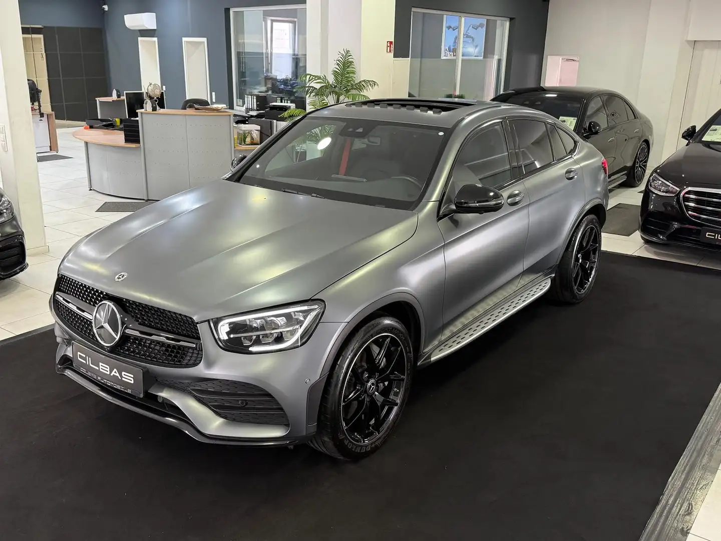 Mercedes-Benz GLC 220 d Coupe 4M AMG-Line *GSD*DIGITAL T.*360* Grau - 1