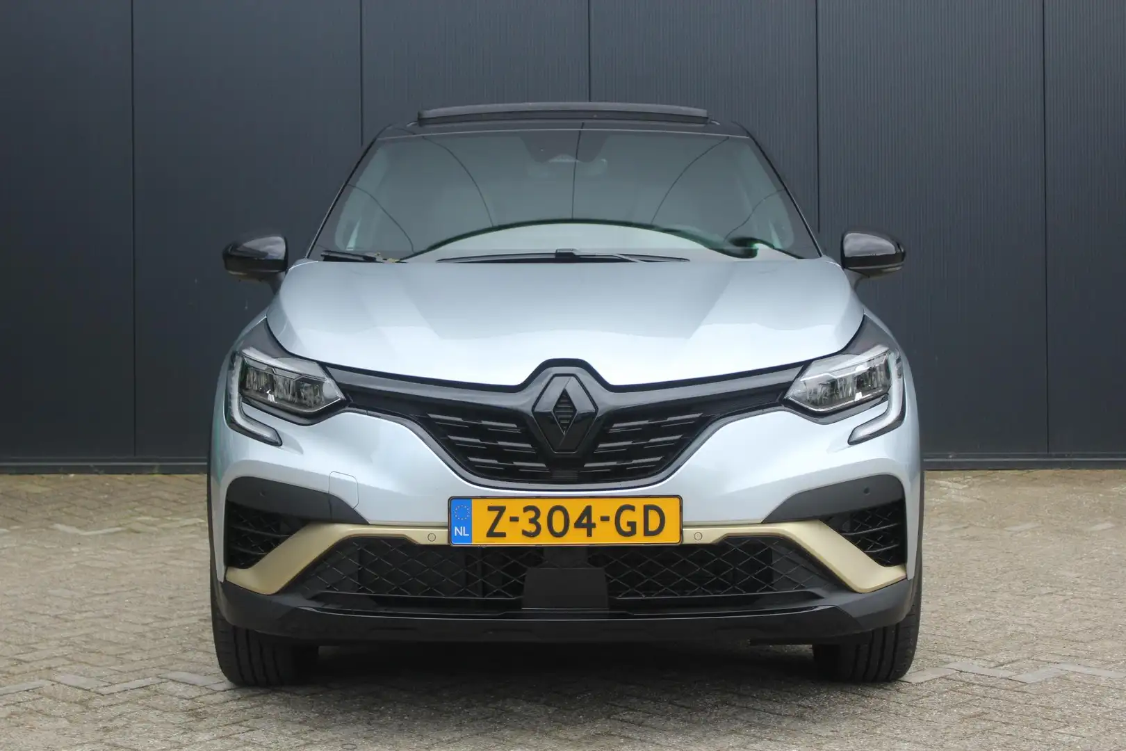 Renault Captur 1.6 E-Tech Hybrid 145Pk Engineered | Schuif-/Kante Grijs - 2