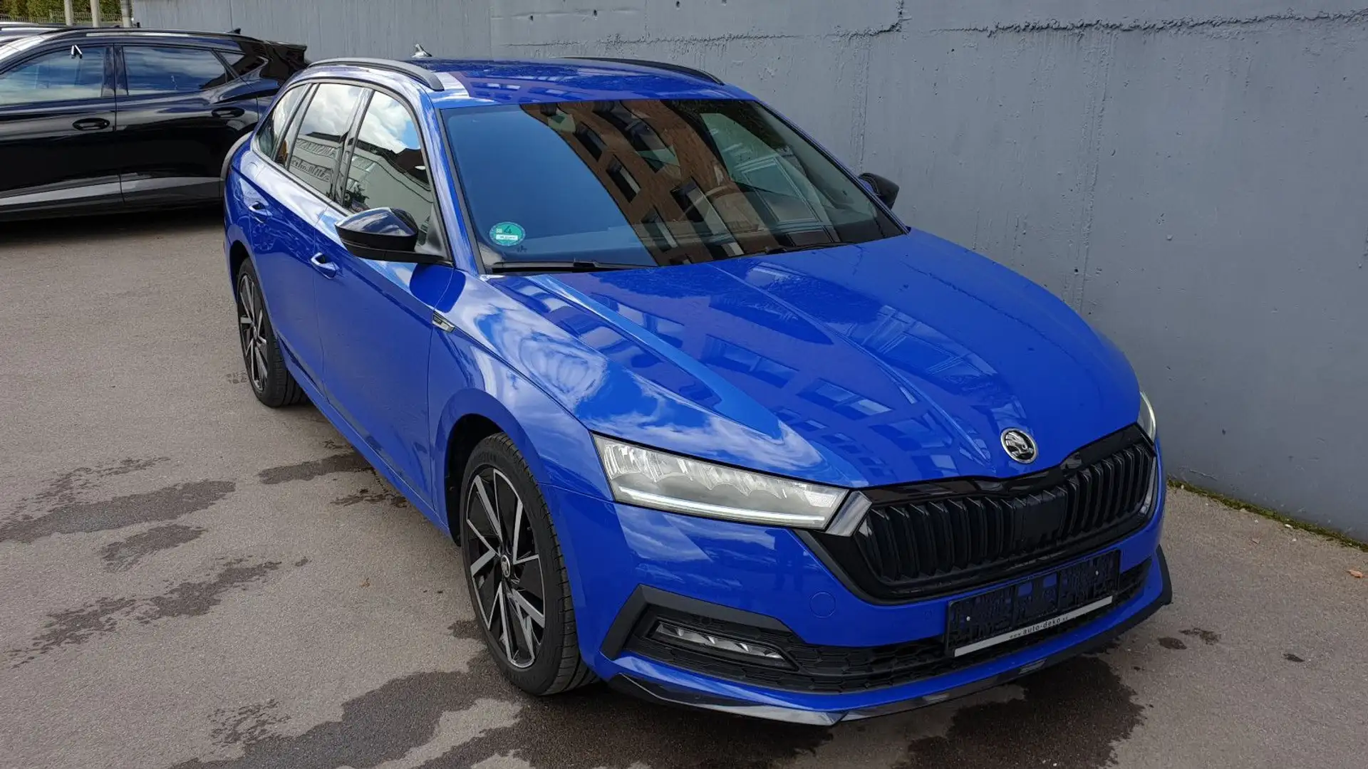 Skoda Octavia 1.4 TSI iV DSG SPORTLINE COMBI Blau - 2