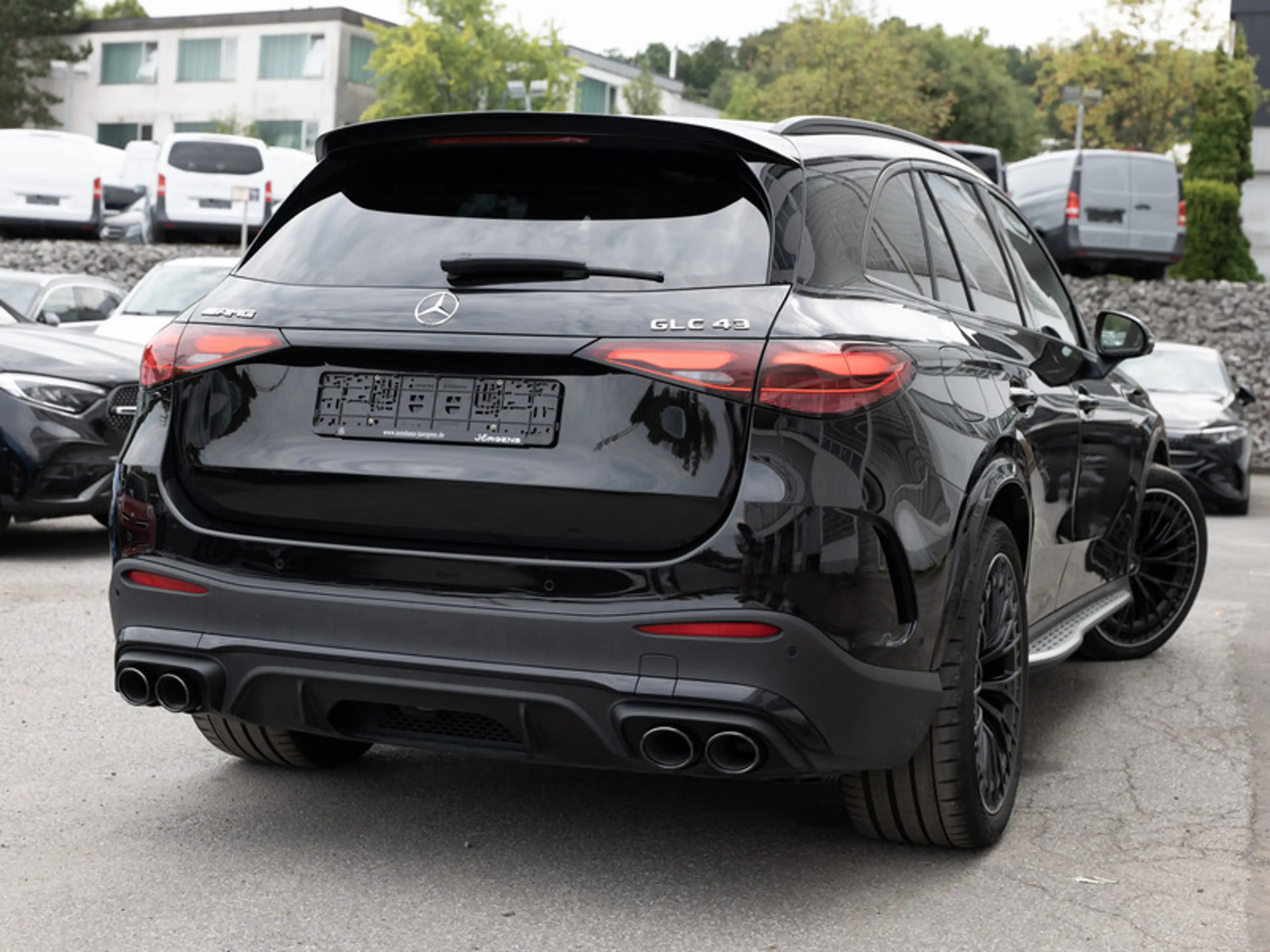 Mercedes-Benz GLC 43 AMG 4M DYNAMIC+/Pano/AHK/Night/Sound/21' — photo 4