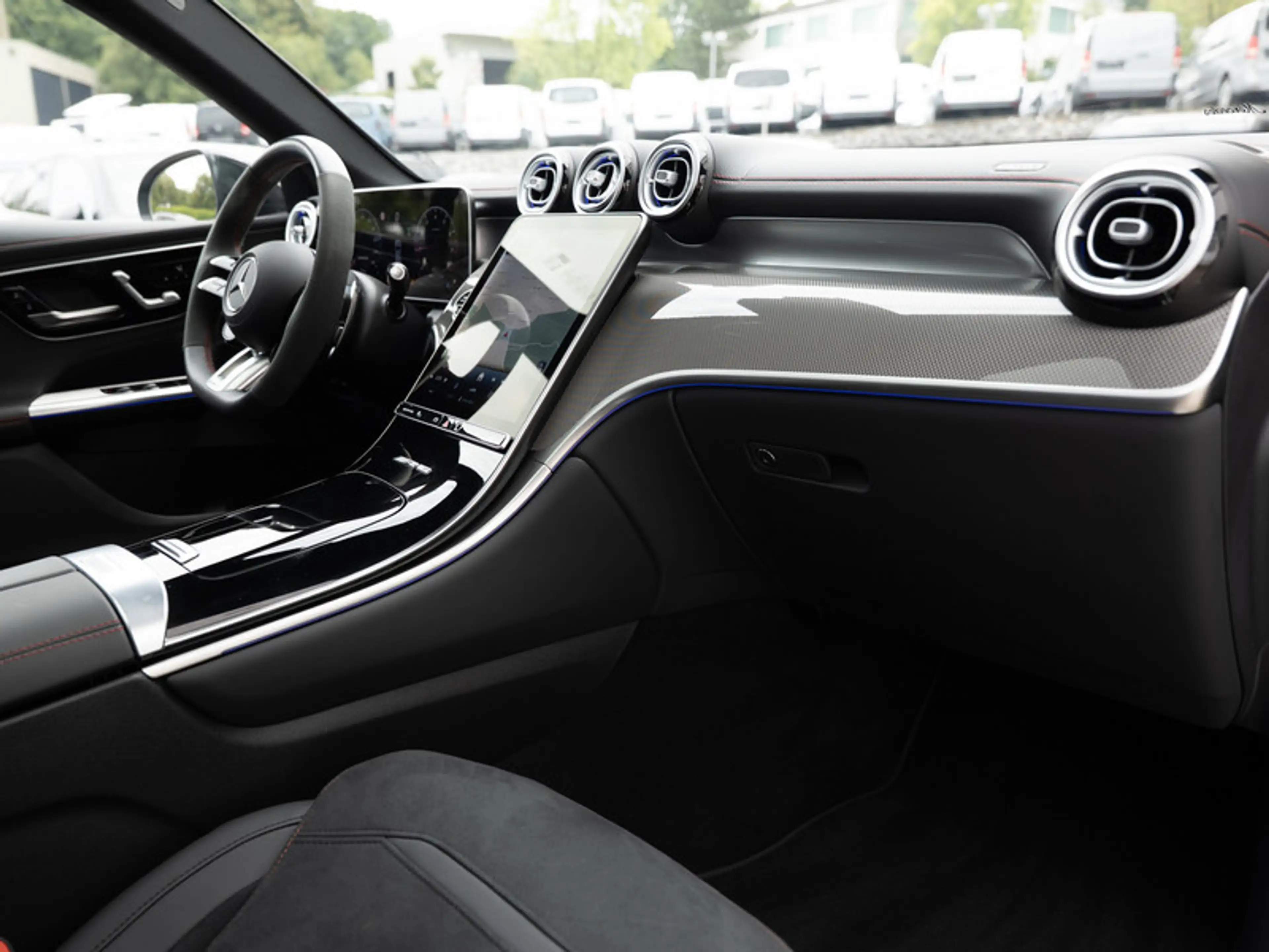 Mercedes-Benz GLC 43 AMG 4M DYNAMIC+/Pano/AHK/Night/Sound/21' — photo 3