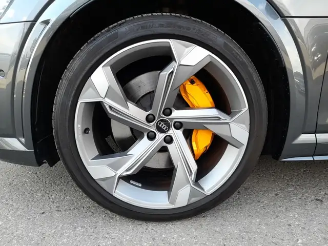 Audi e-tron SB 95 quattro S-LINE *NP: 118.874,-- / SPORTSITZE PLUS MIT MEMORY / 22 ZOLL / MATRIX-LED / BANG & OLUFSEN* Ansicht 17