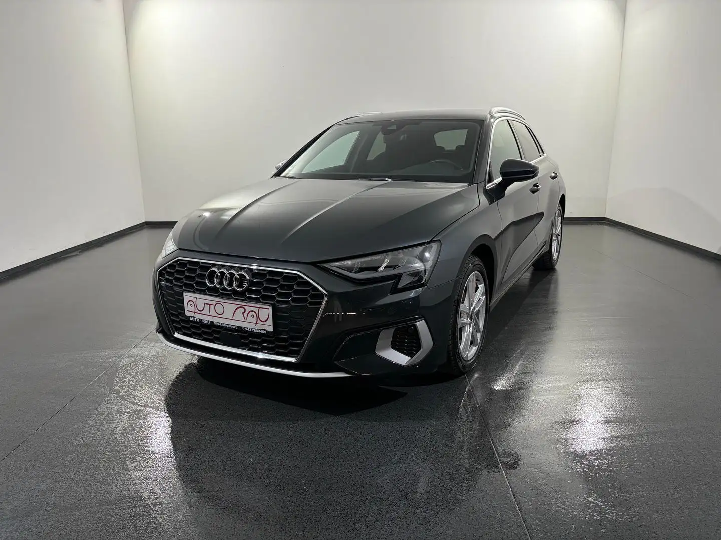 Audi A3 Sportback 30 TDI advanced Grau - 2