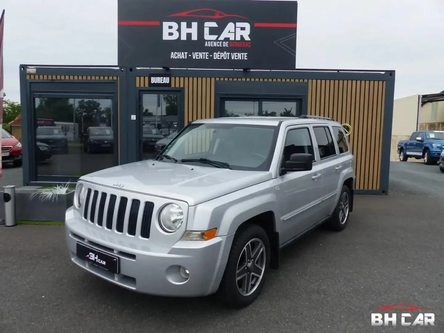 Jeep Patriot 4X4 2.0 CRD LIMITED 140 Grijs - 1