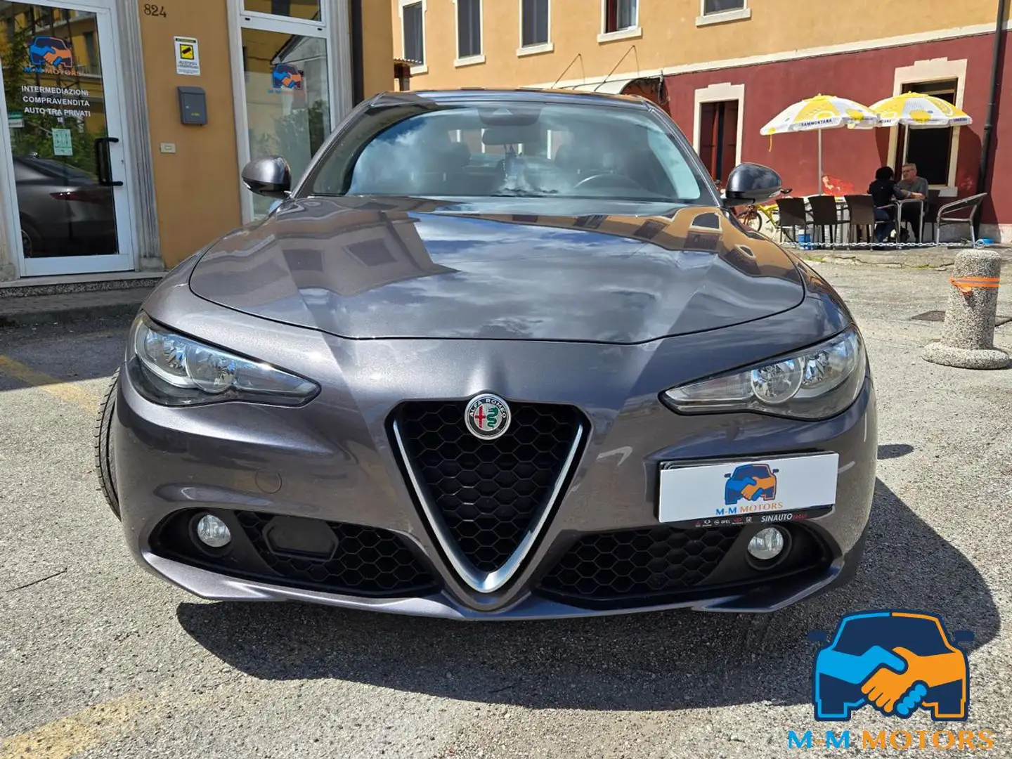 Alfa Romeo Giulia 2.2 Turbodiesel 180 CV AT8 Eco Business Grey - 2