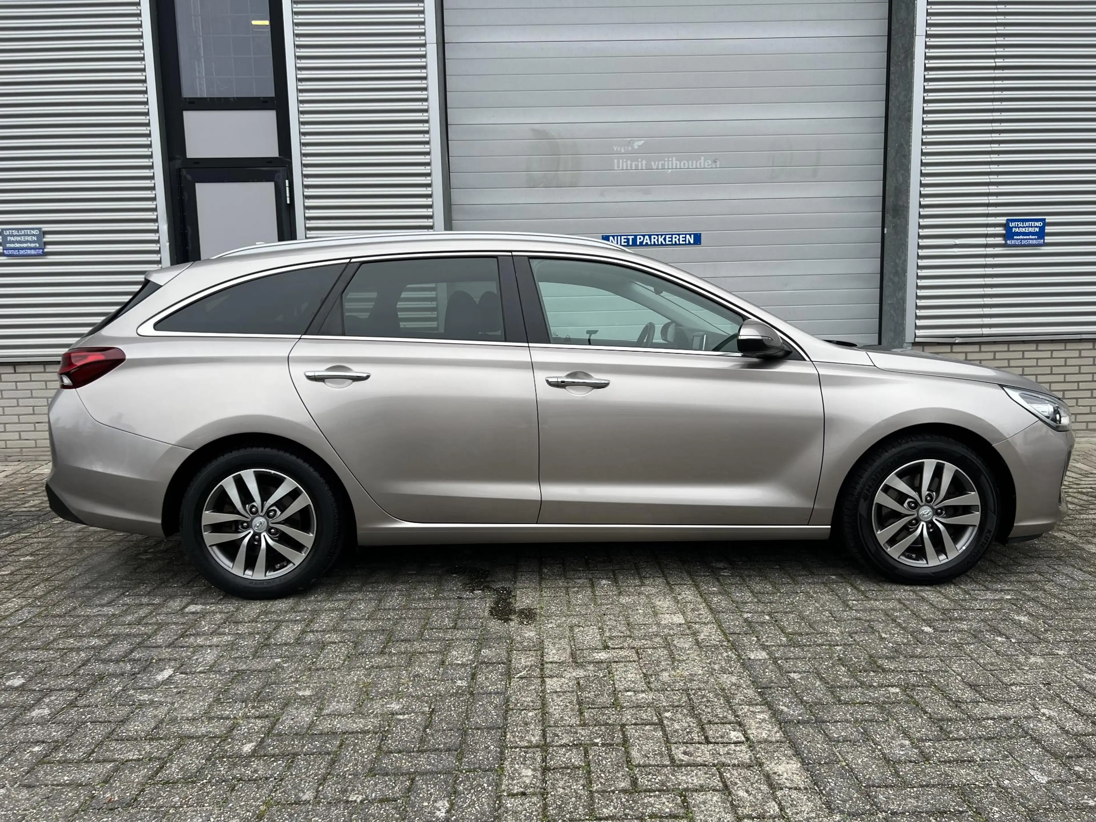 Hyundai i30 Wagon 1.4 T-GDI Premium | Apple Carplay & Android — photo 6
