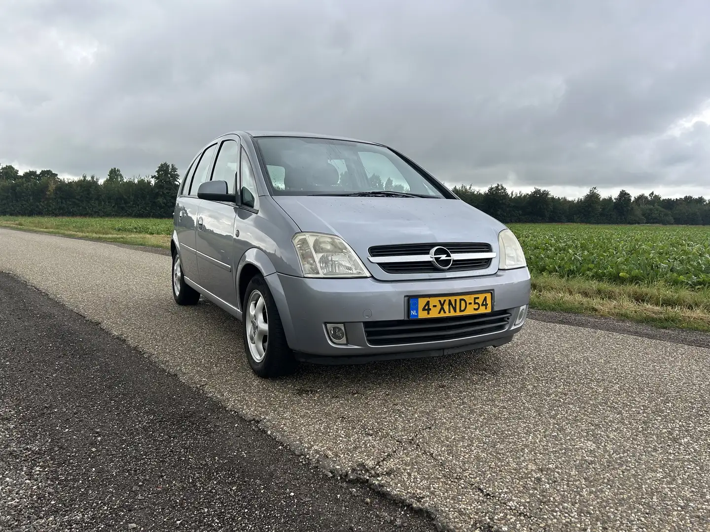 Opel Meriva 1.6-16V Essentia Grijs - 2
