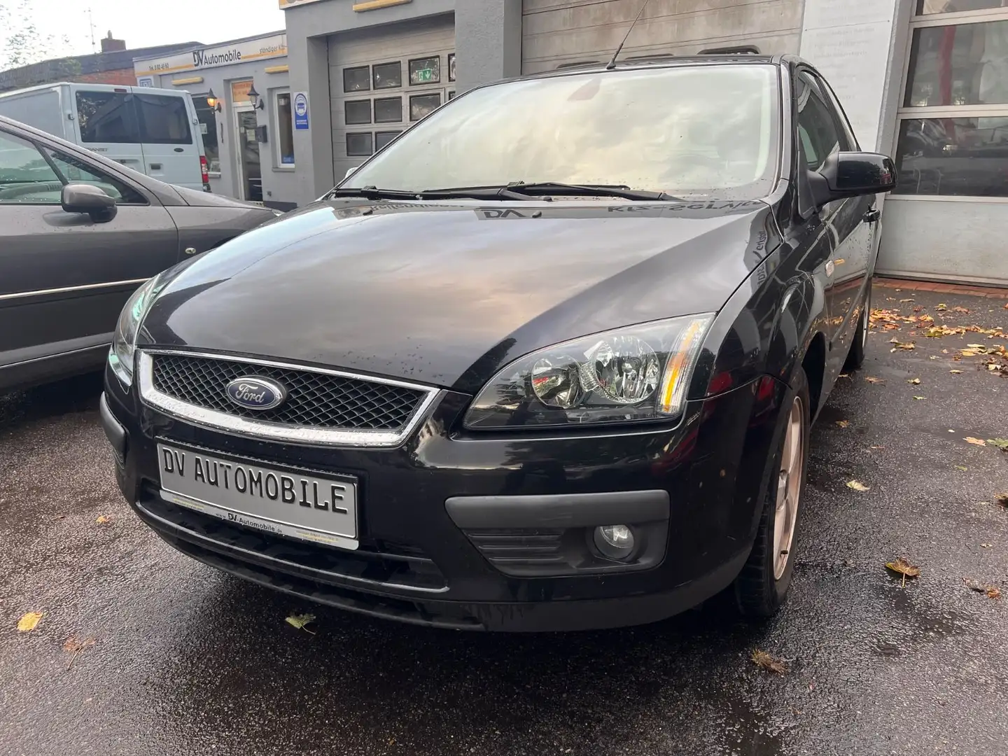Ford Focus Lim. Ambiente*HU Neu-Insp.Neu Schwarz - 1