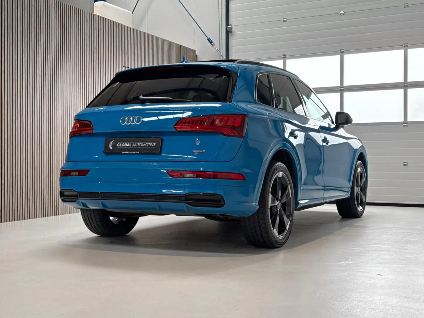 Audi Q5 50 TFSI E Quattro S LINE - 299 PK- SCHUIFDAK - COC Bleu - 2